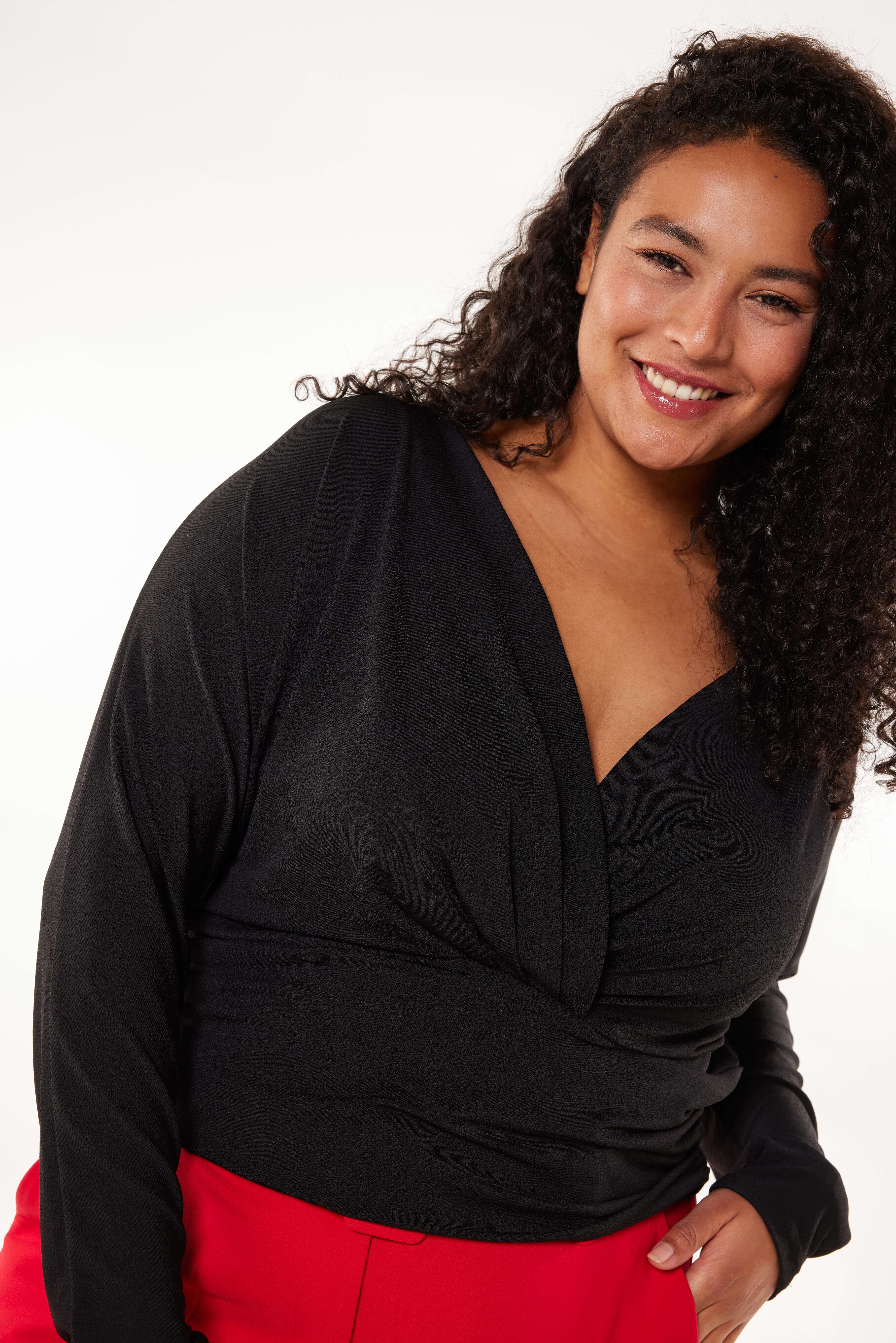 Top cruzado image number 5