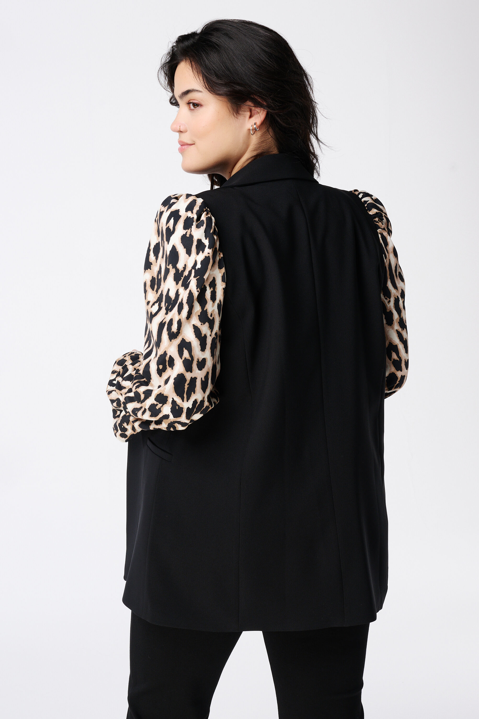 Blusa con estampado de leopardo image number 3