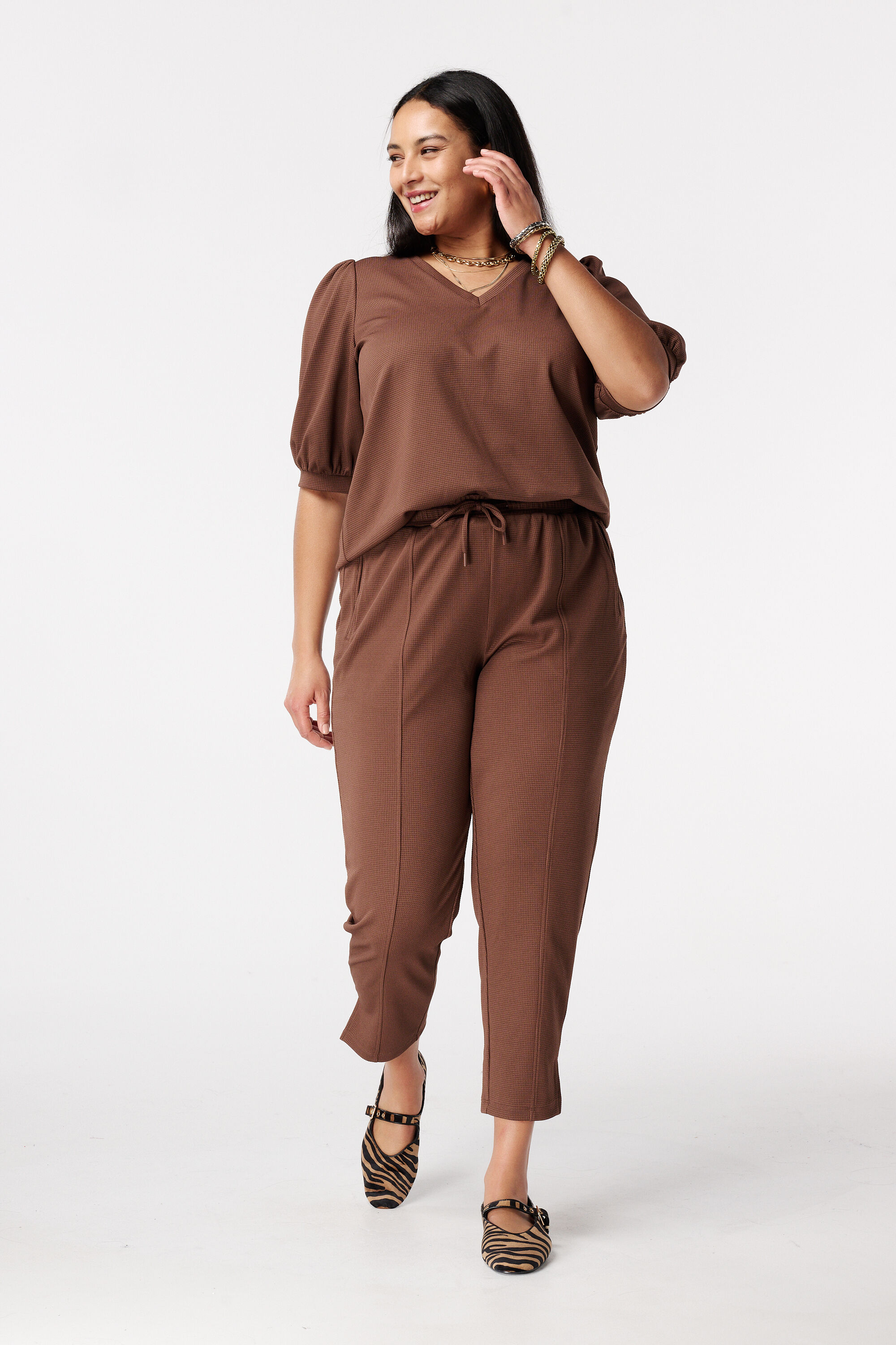 Top con mangas abullonadas image number 5