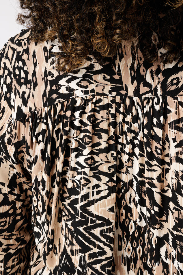 Blusa con estampado image number 6