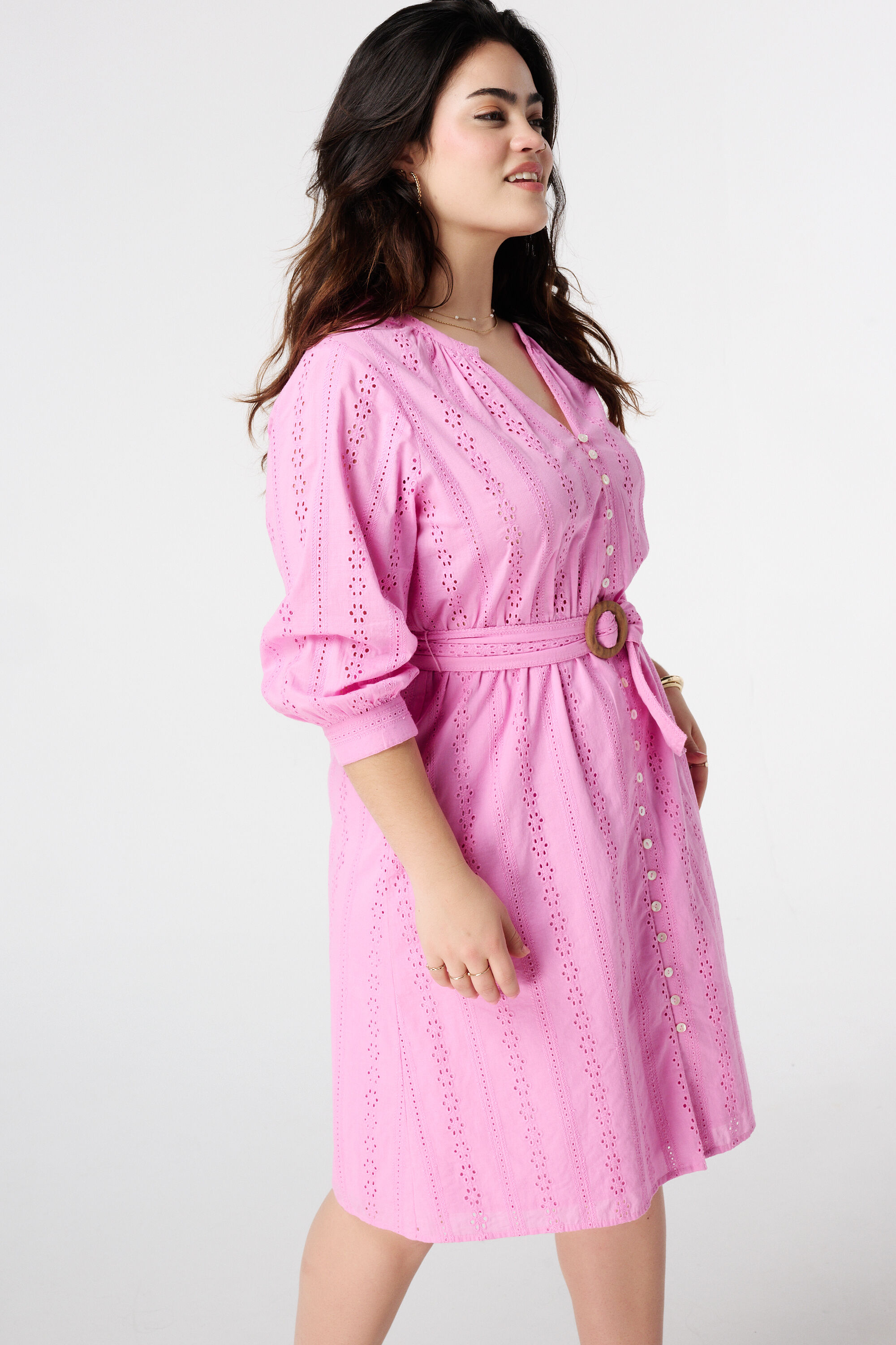 Vestido con bordado ingl&eacute;s image number 5