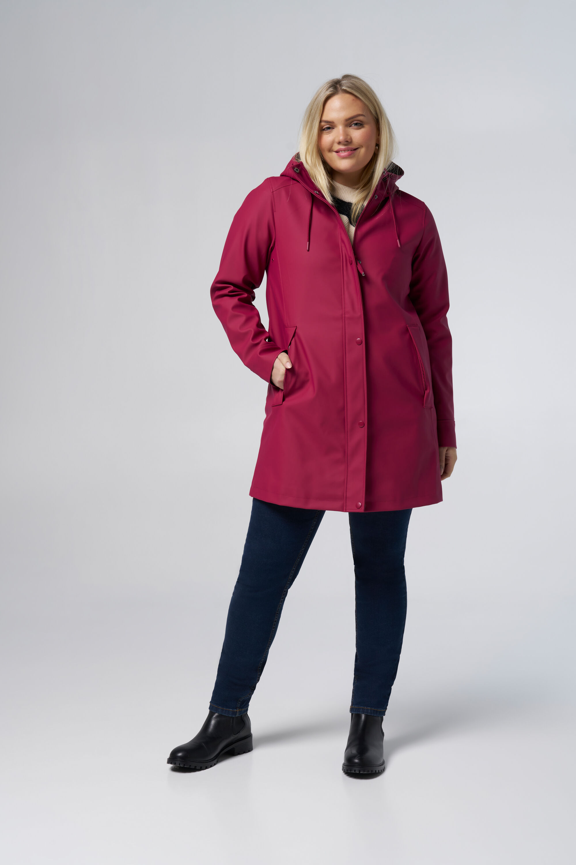 Mackintosh con capucha image number 5