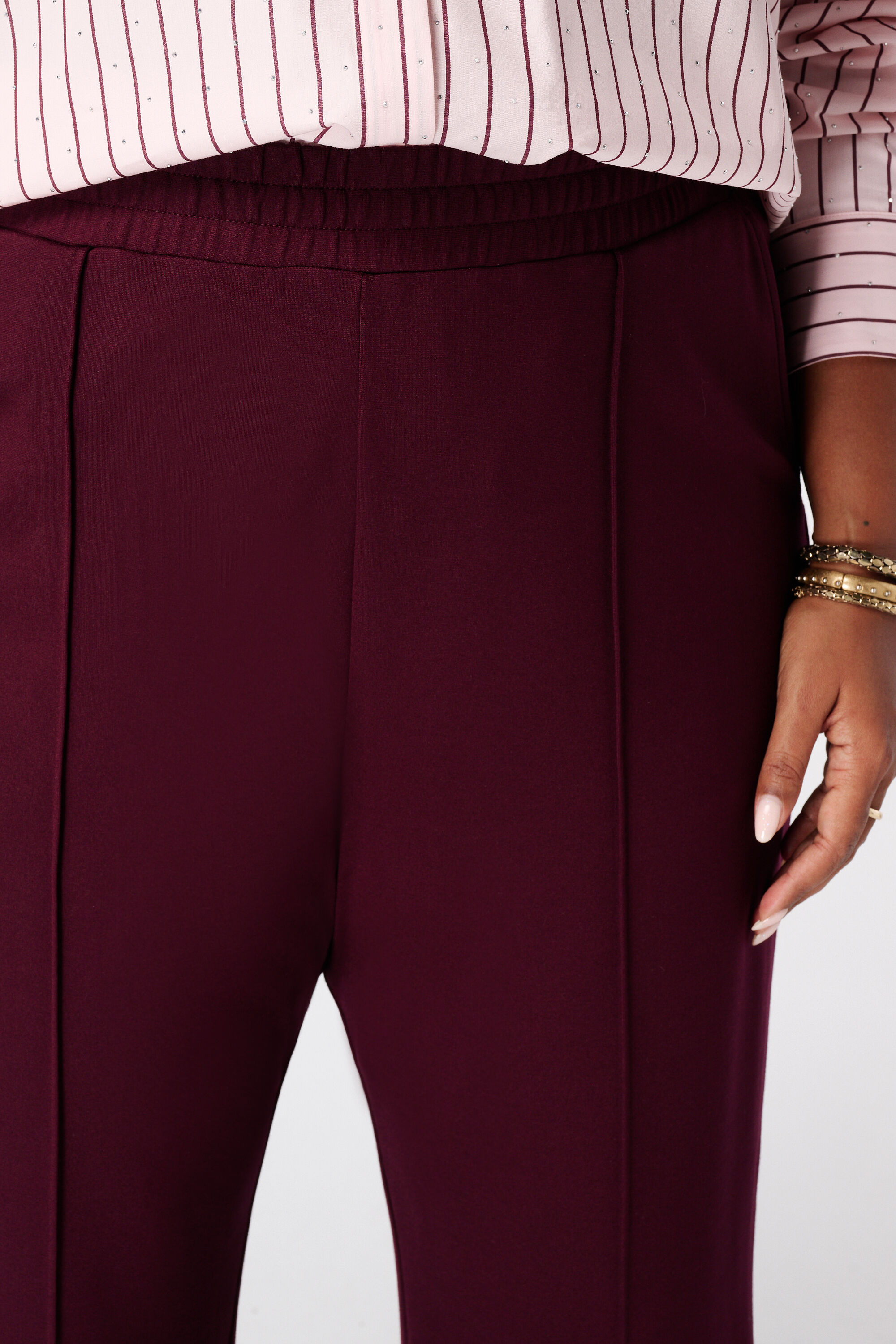 Pantal&oacute;n wide leg con cintura el&aacute;stica image number 4