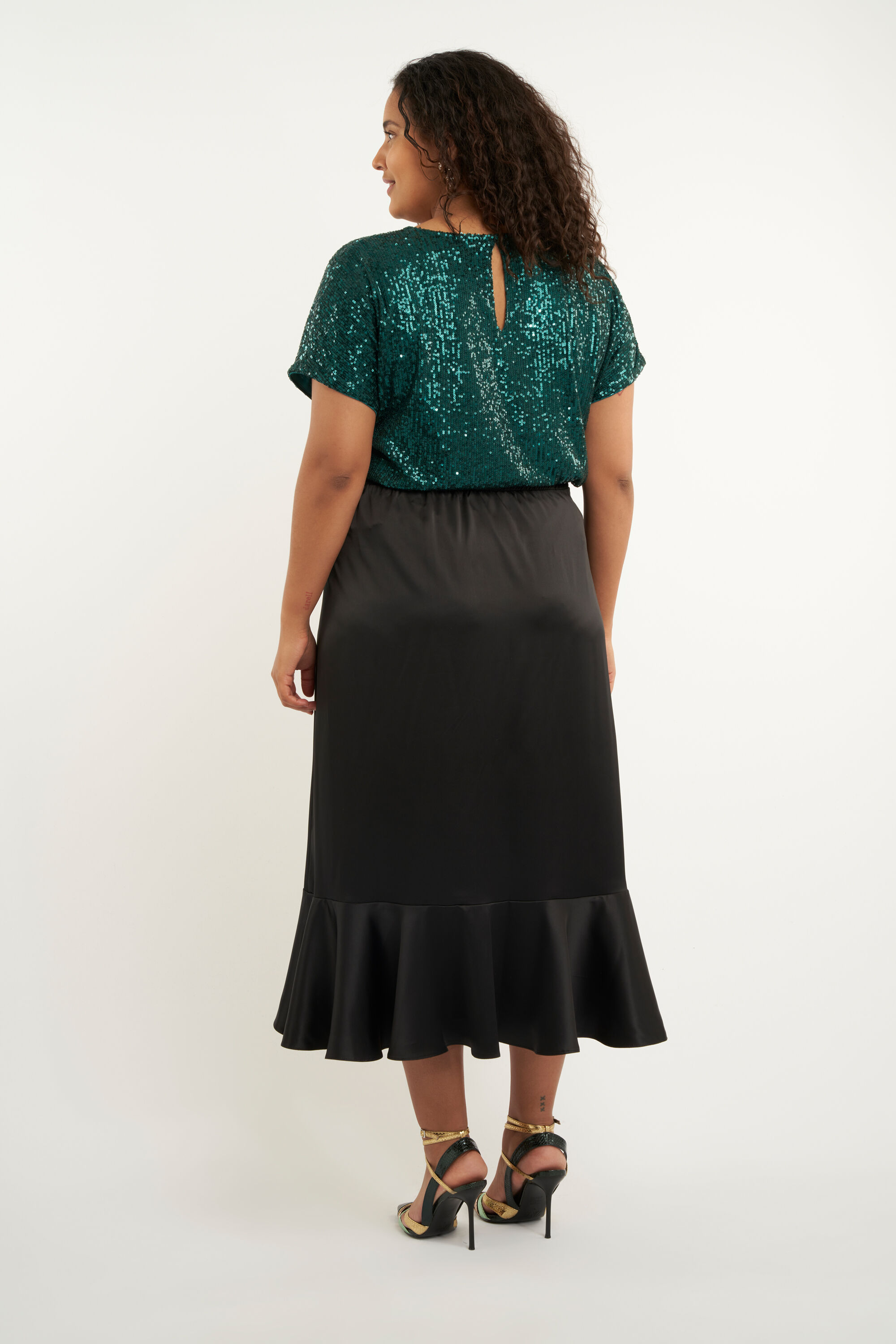 Falda con volantes image number 3