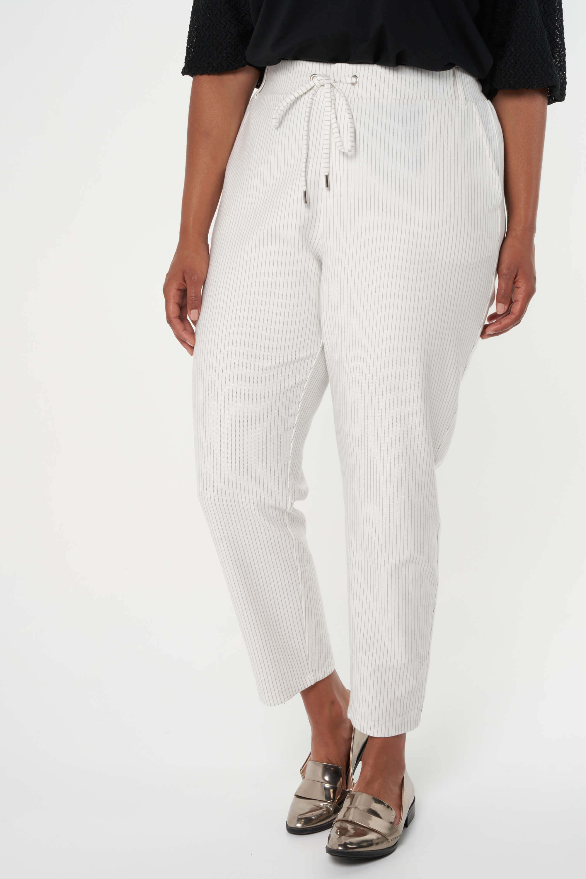 Pantalones de rayas image number 5