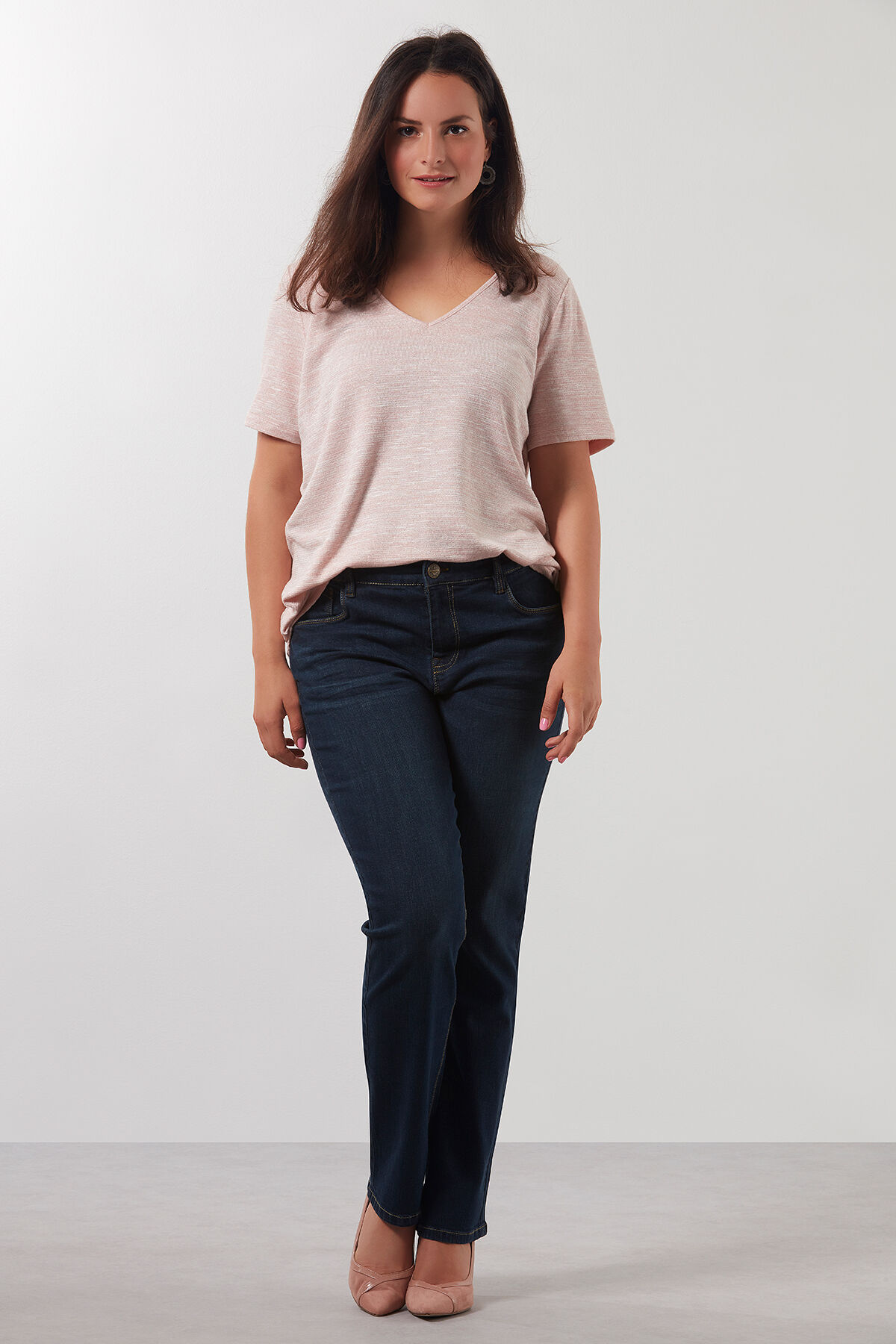 Vaqueros acampanados modelo VIOLET image number 4