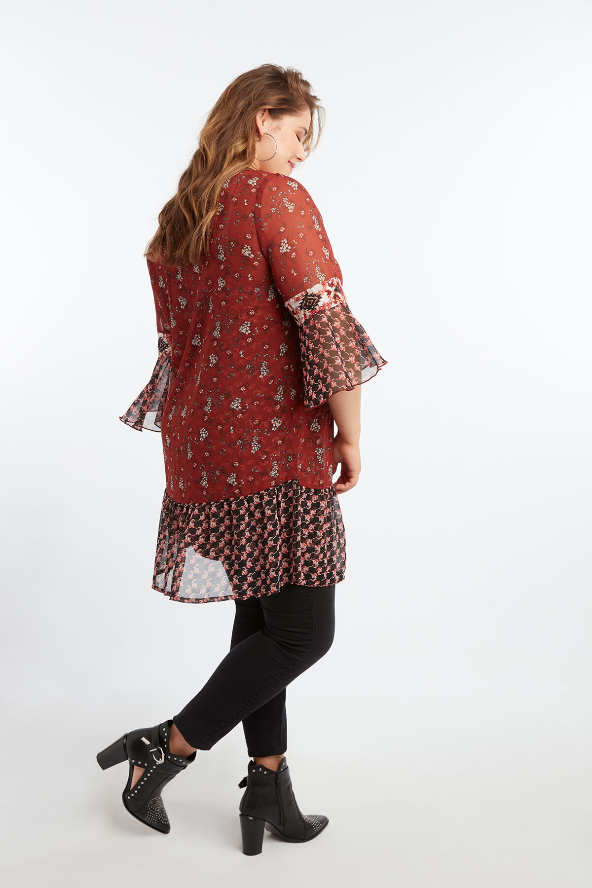 Vestido tipo t&uacute;nica de estampado floral image number 5