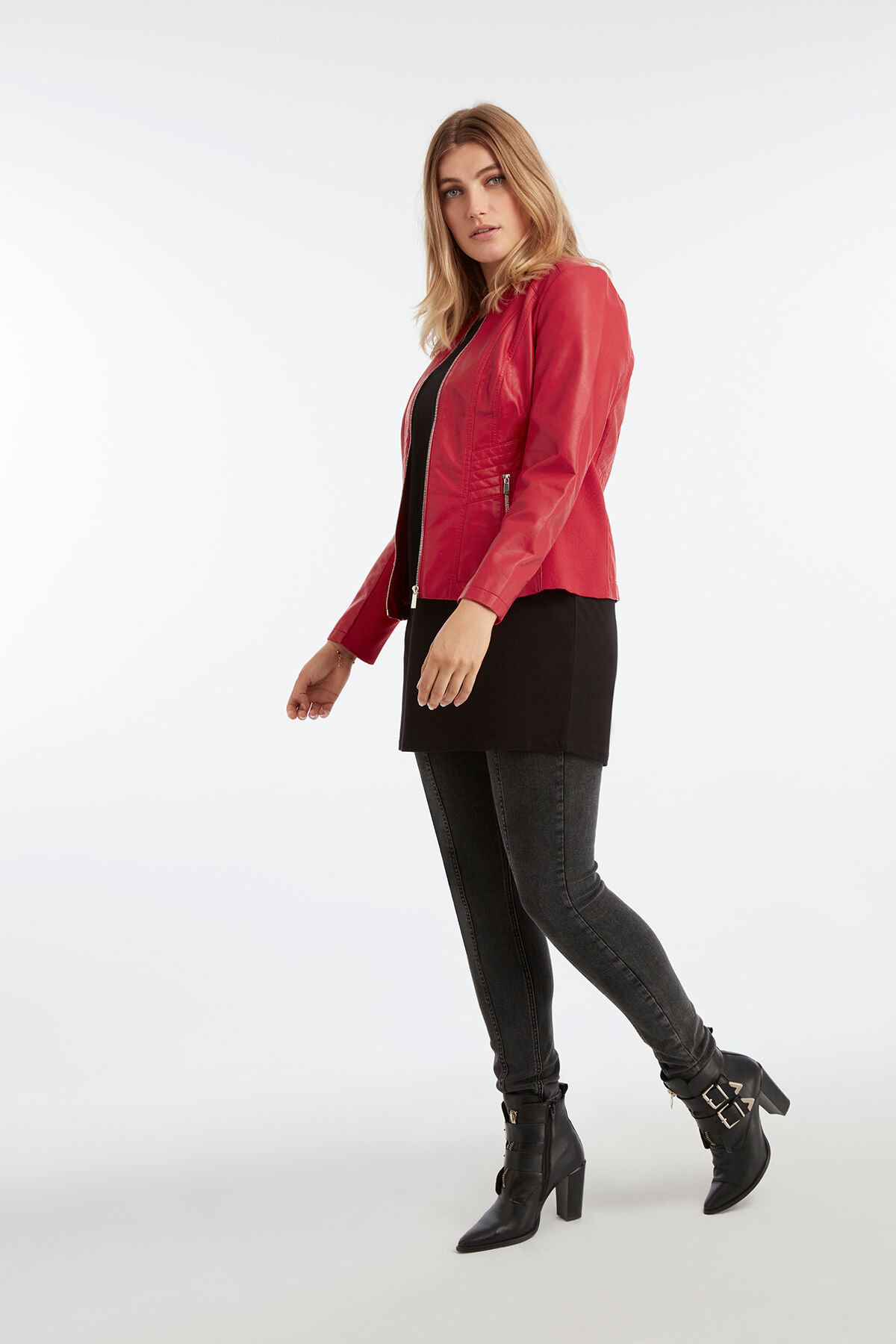 Chaqueta de cuero sint&eacute;tico con cuello redondo image number 3