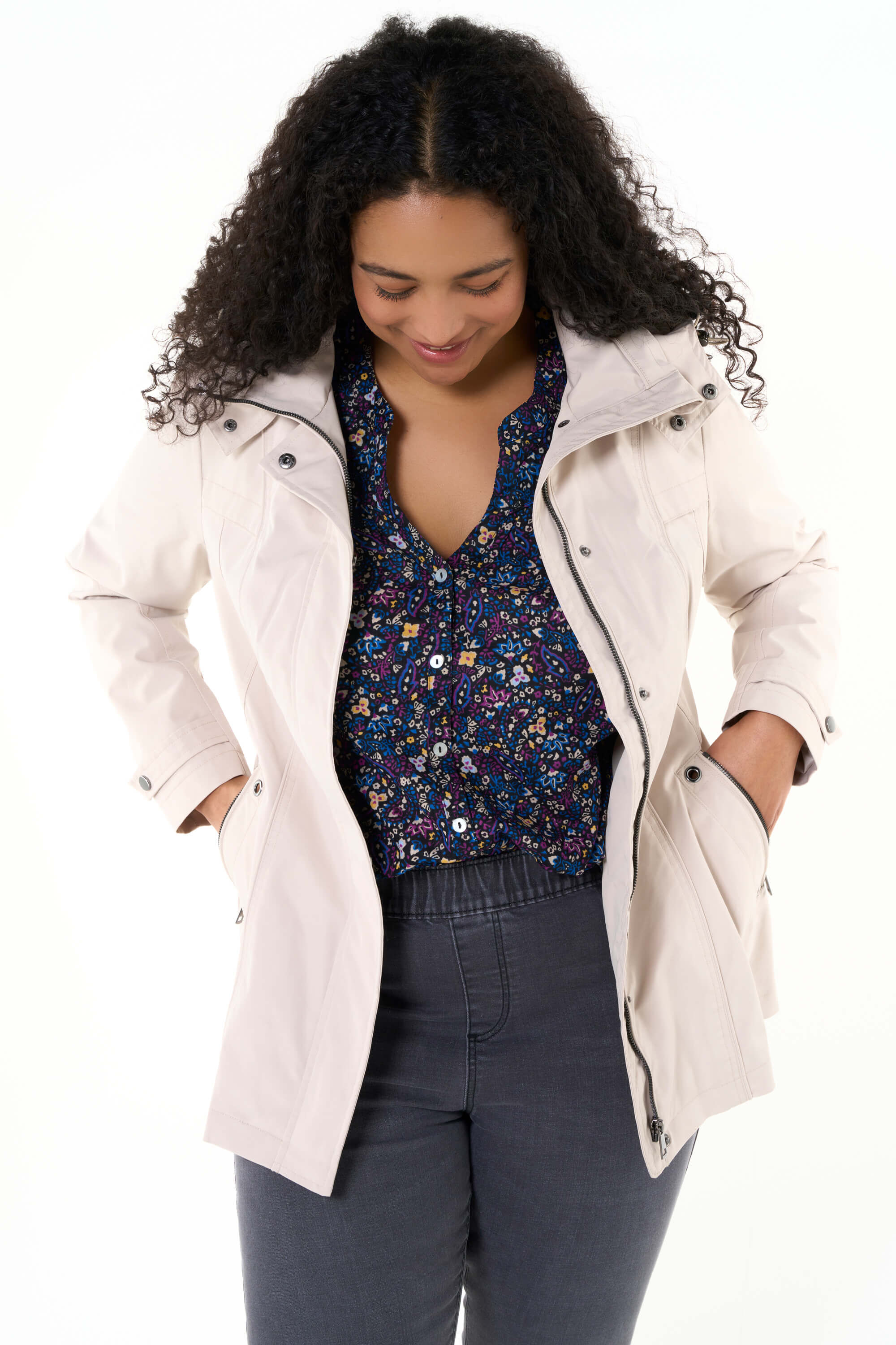 Abrigo ligero de softshell image number 5