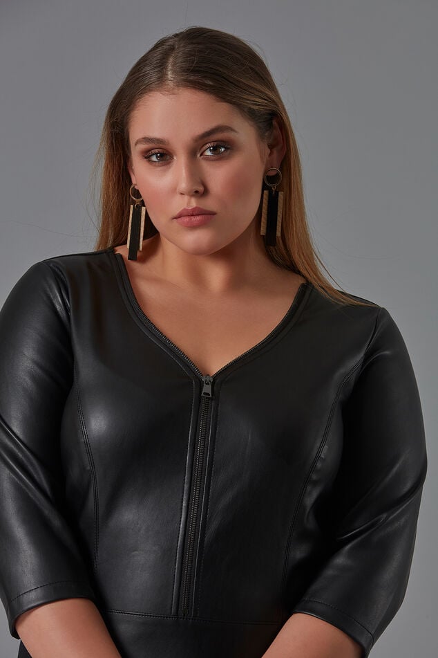 Vestido de cuero sintético image number 3