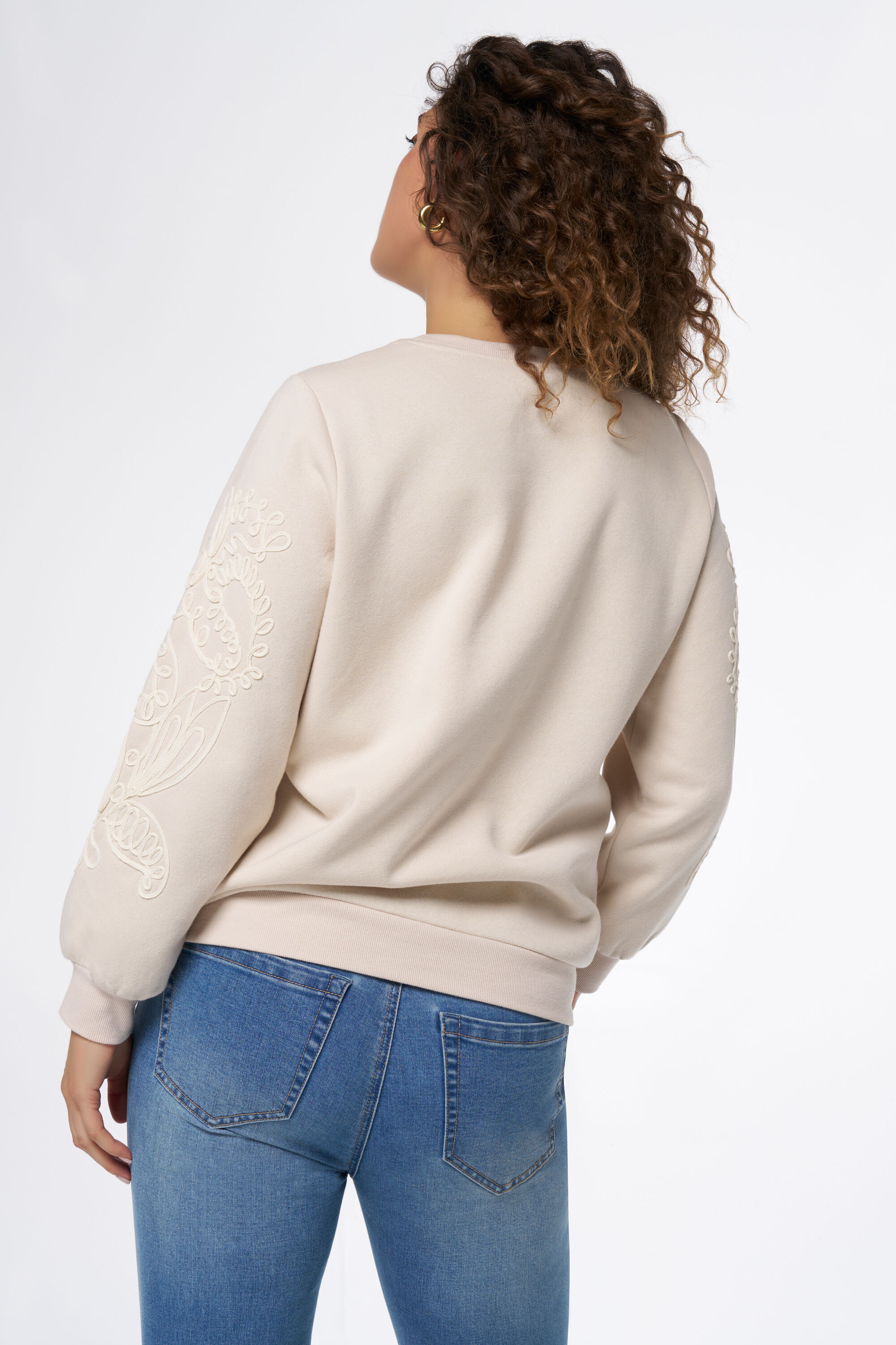 Jersey con bordado image number 3