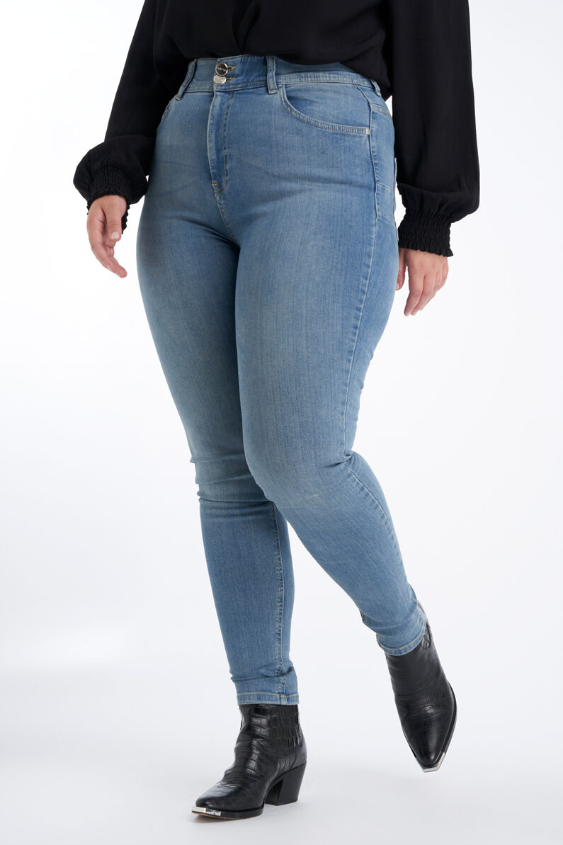 Vaqueros SCULPTS de corte pitillo  image number 4