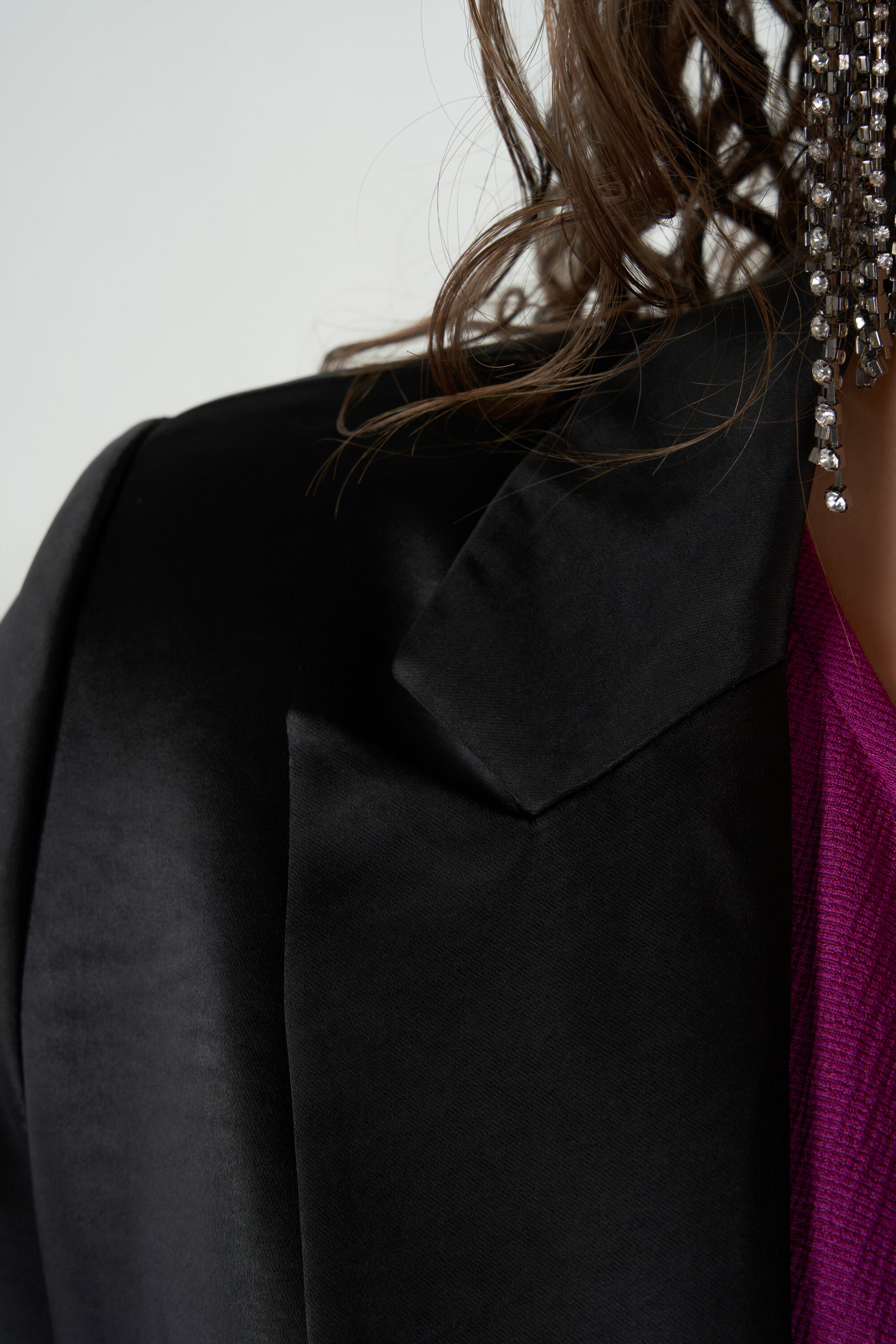 Blazer de sat&eacute;n image number 4