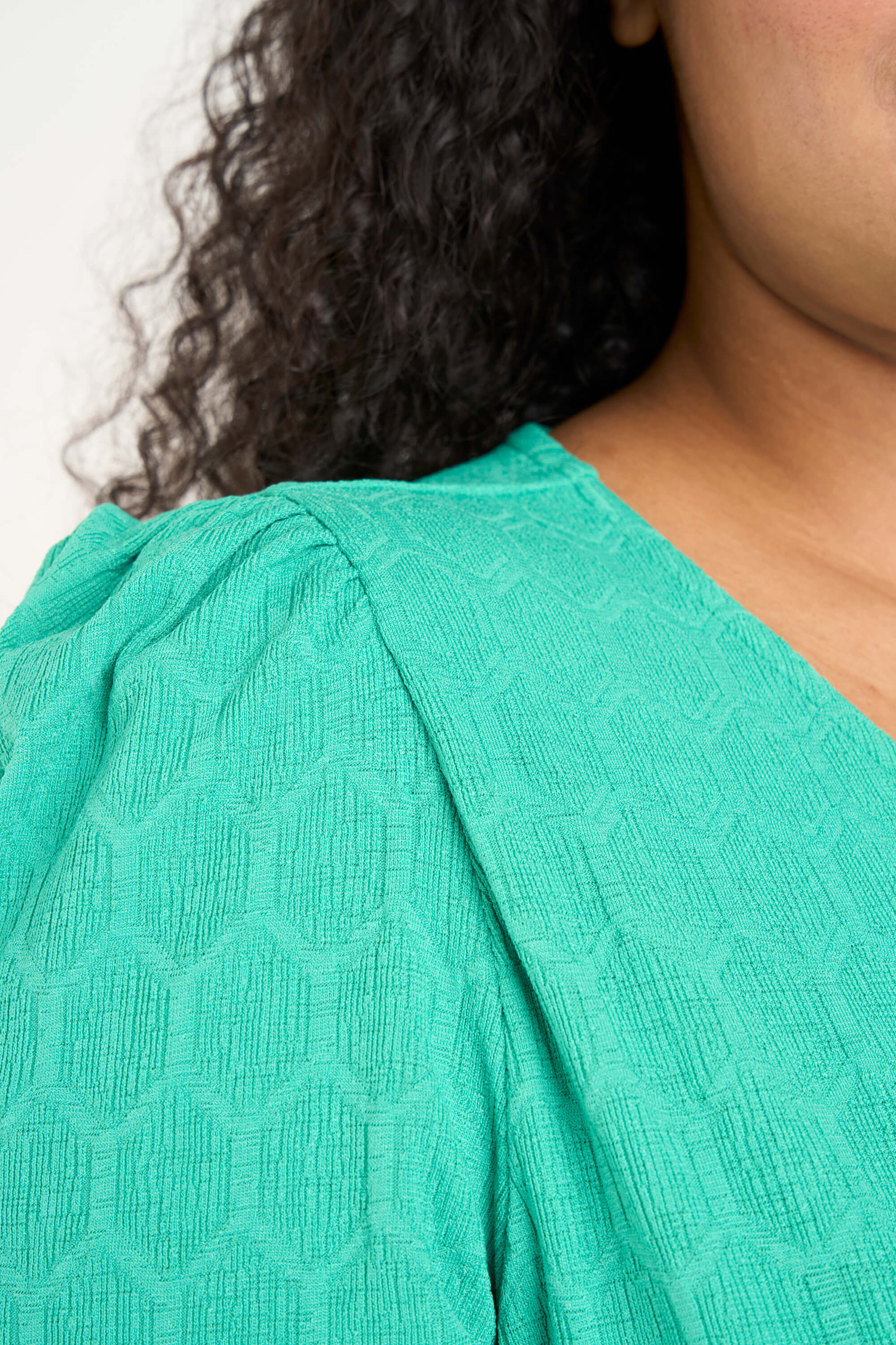 Top cruzado image number 4