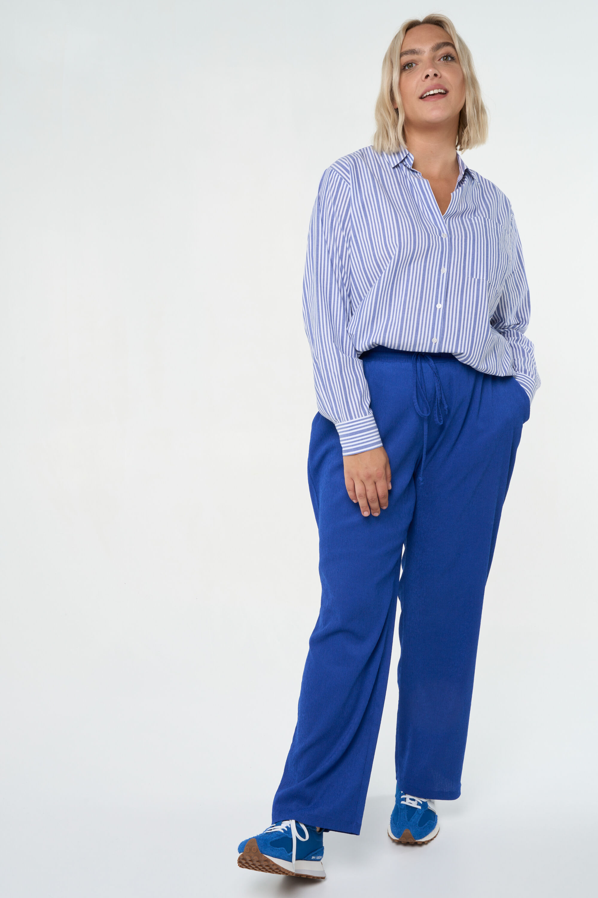 Blusa de rayas de corte holgado image number 7