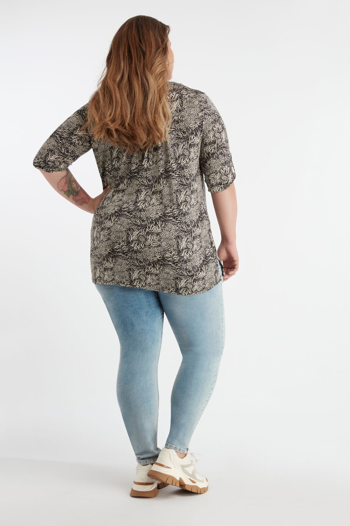 Top con estampado image number 4