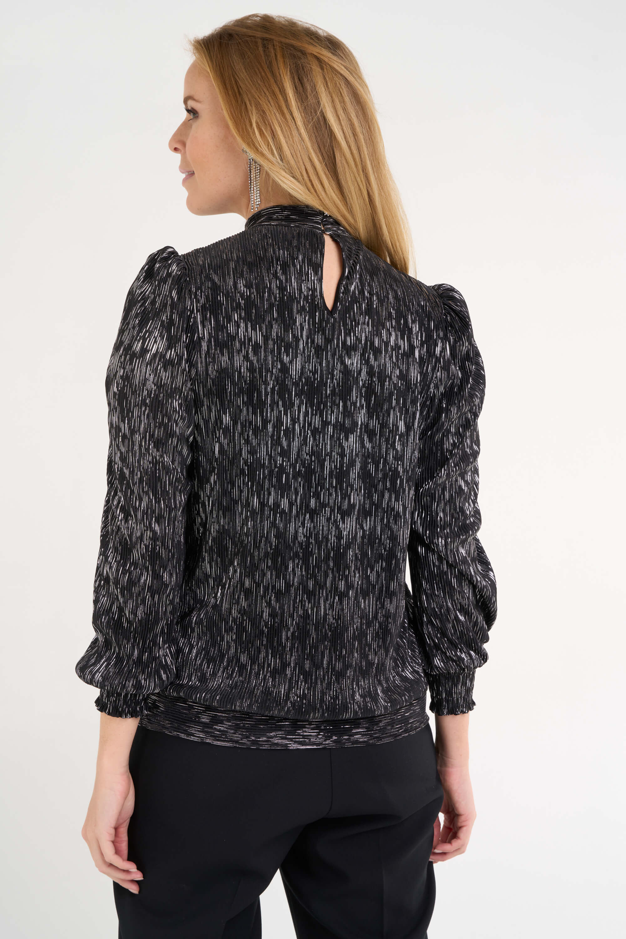 Top con purpurina image number 3