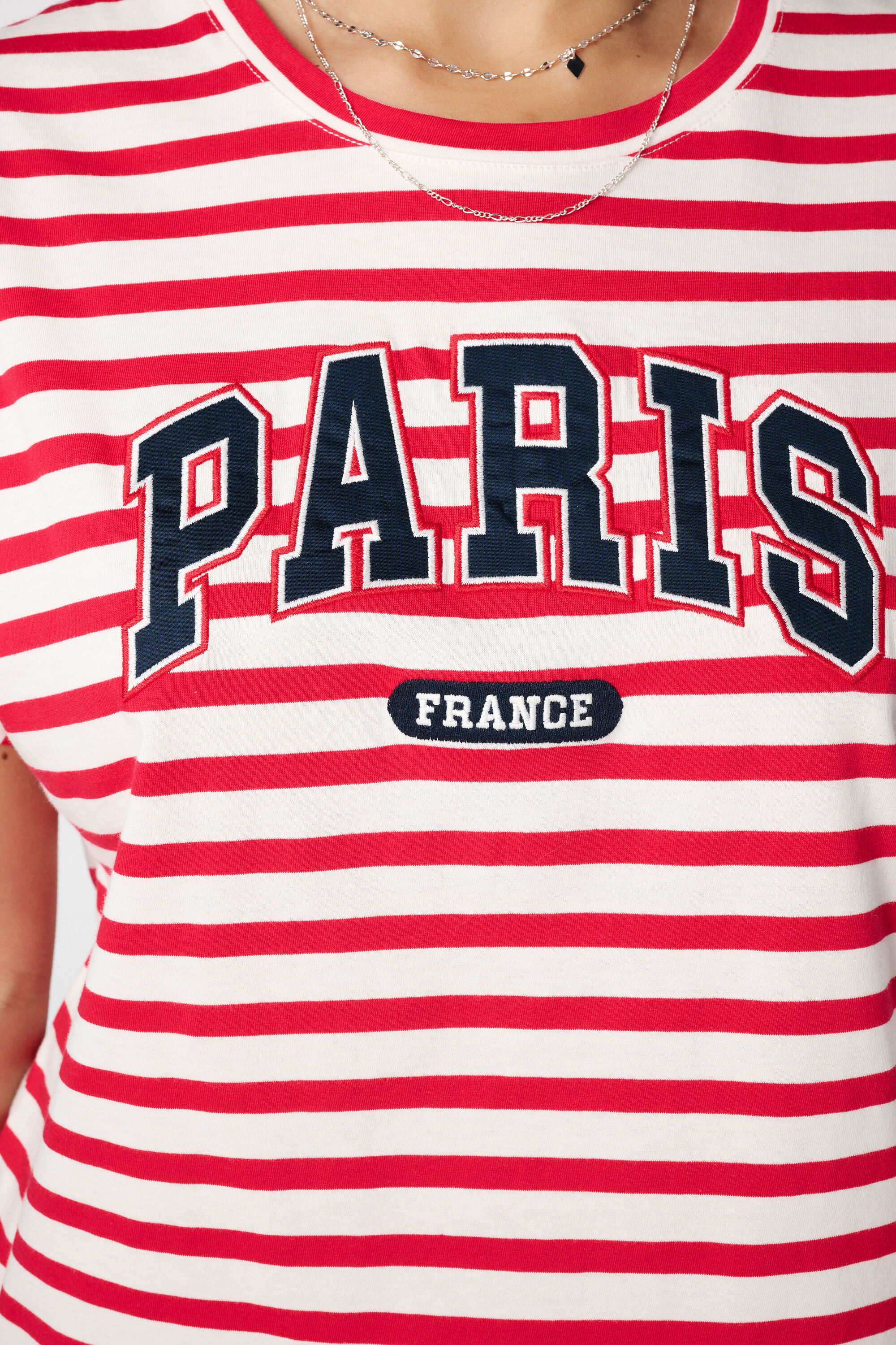 Camiseta de rayas con estampado image number 6