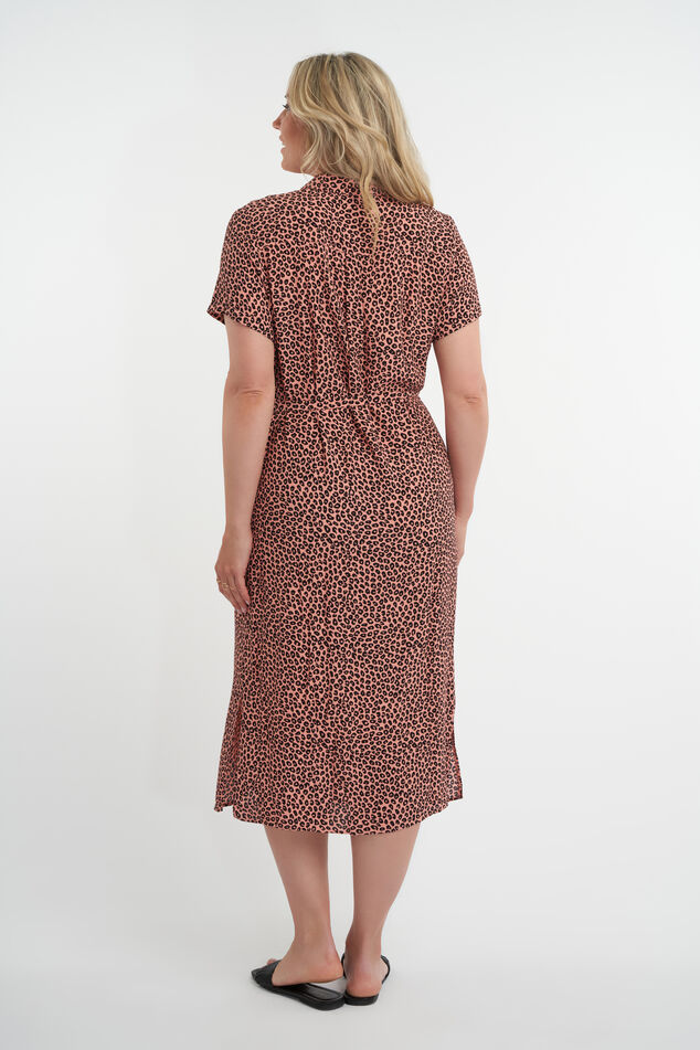 Vestido largo con cinto image number 4