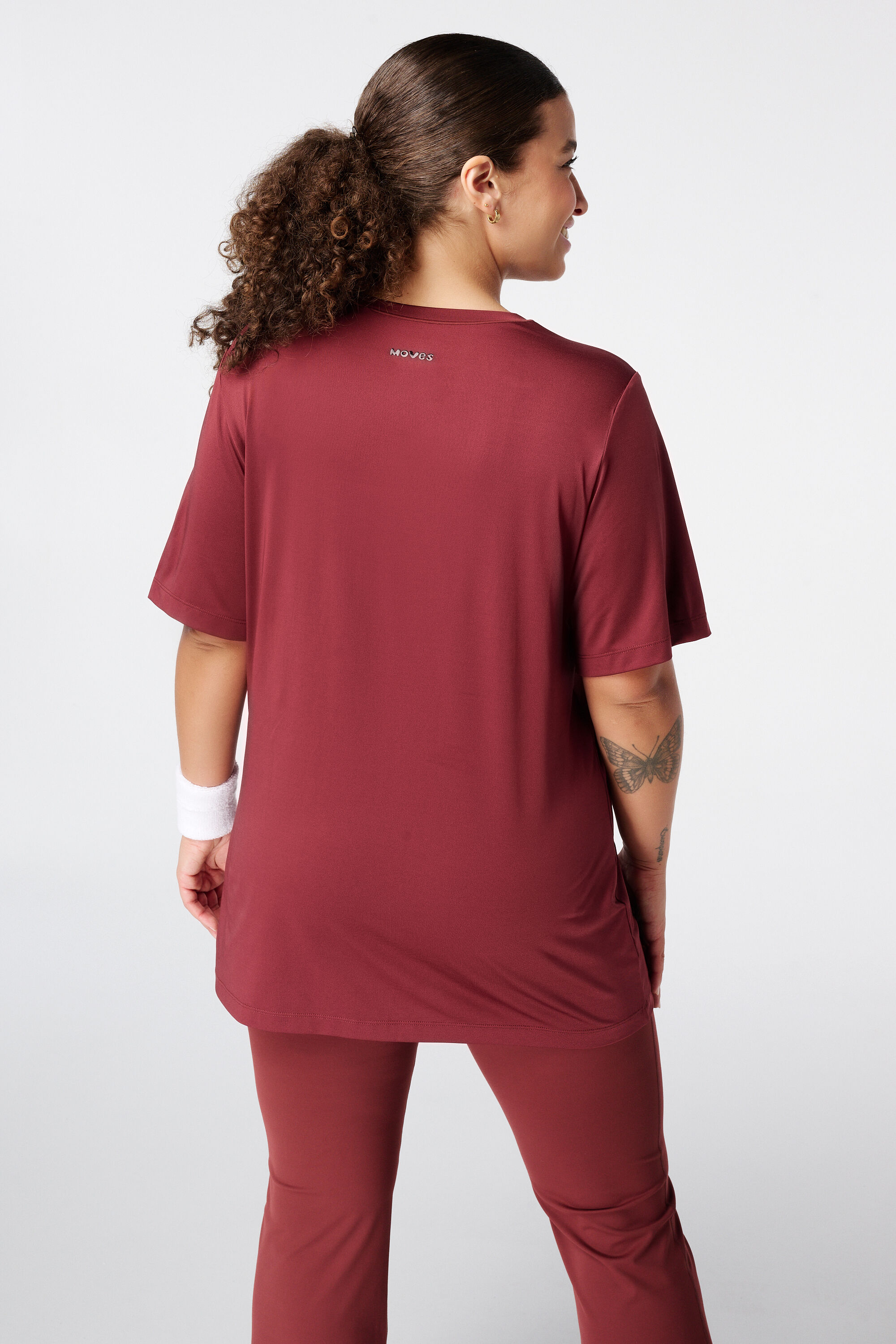 Camiseta deportiva larga image number 3