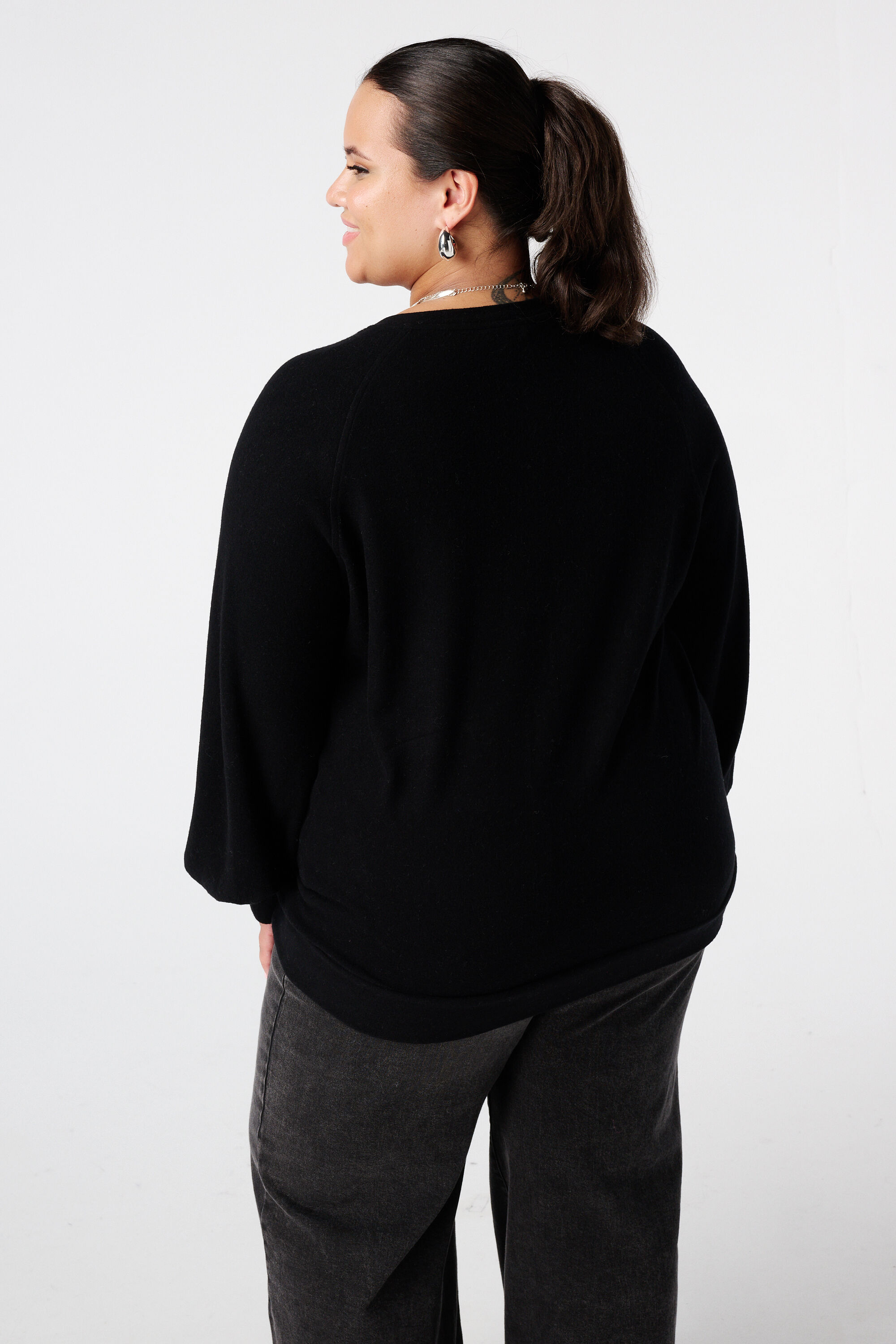 Jersey de terciopelo con botones de strass image number 3