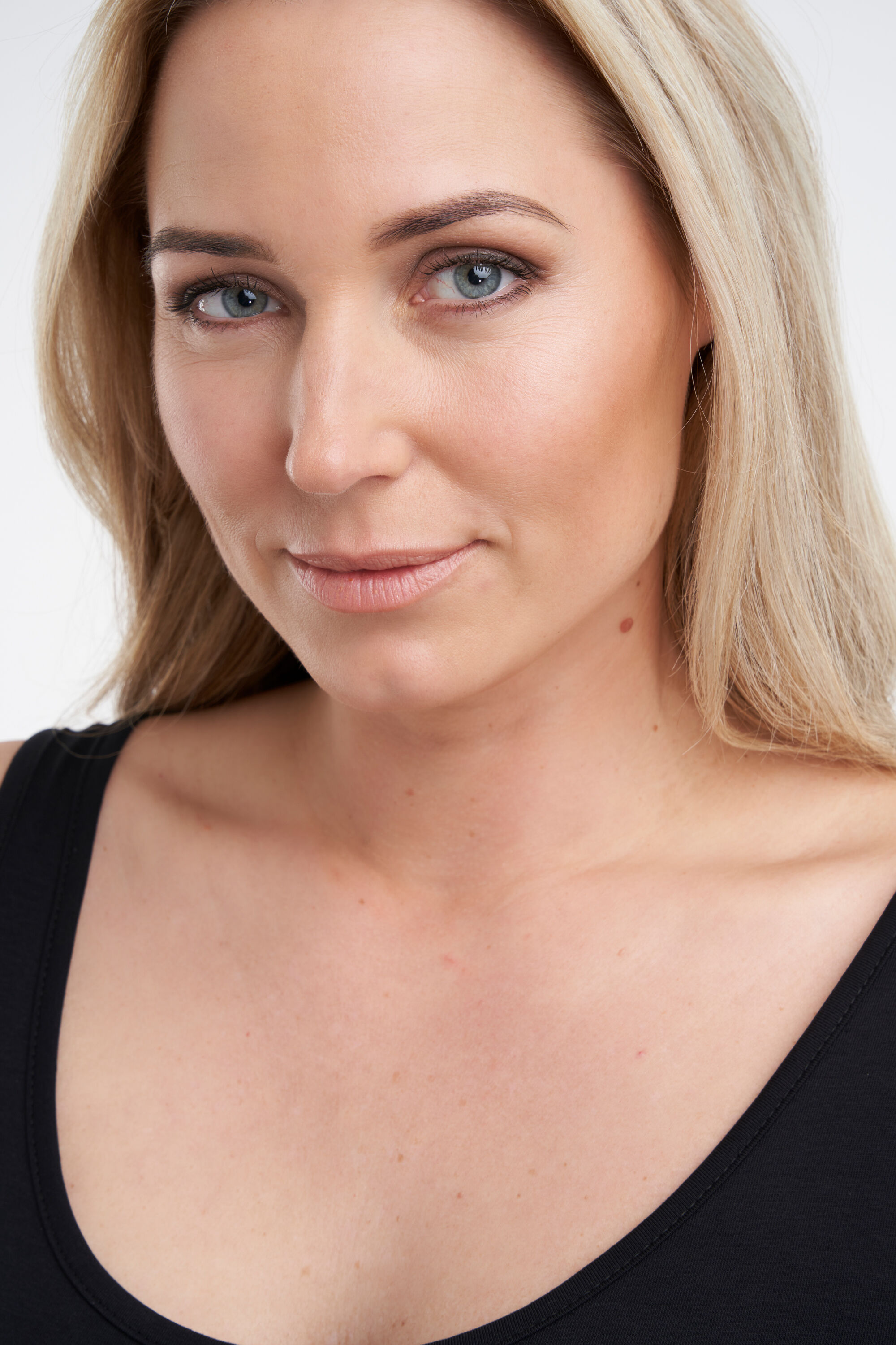 Pack de dos tops de algod&oacute;n image number 5