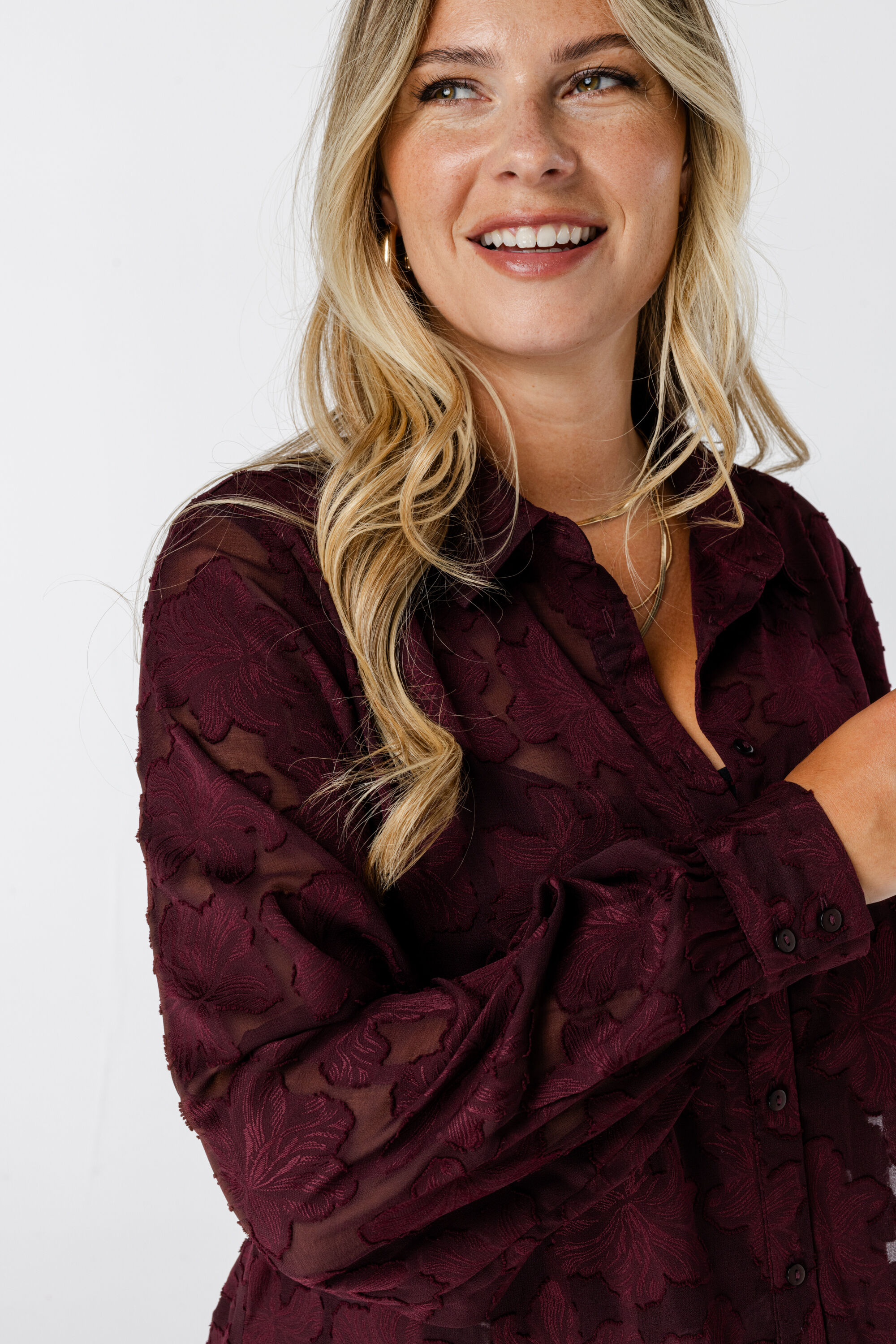 Blusa con detalles bordados image number 5