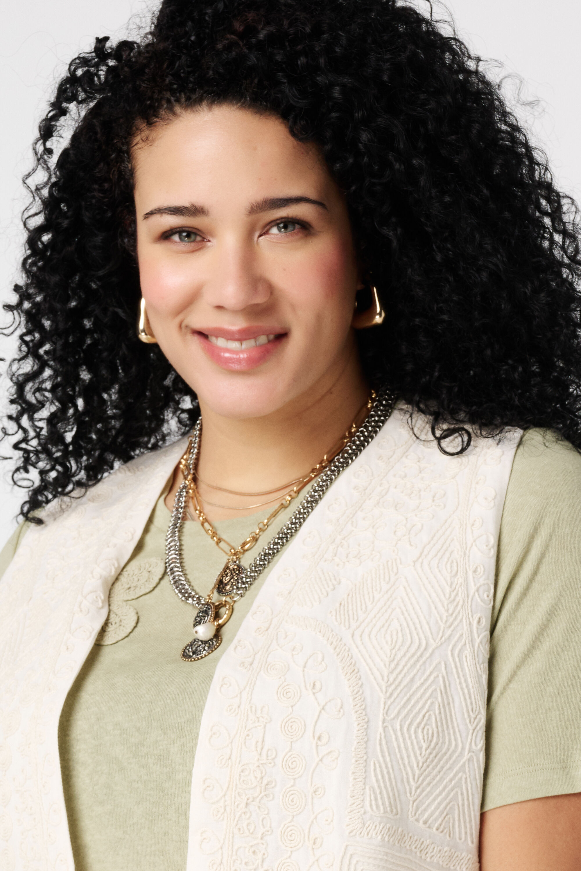 Chaleco con bordado image number 4