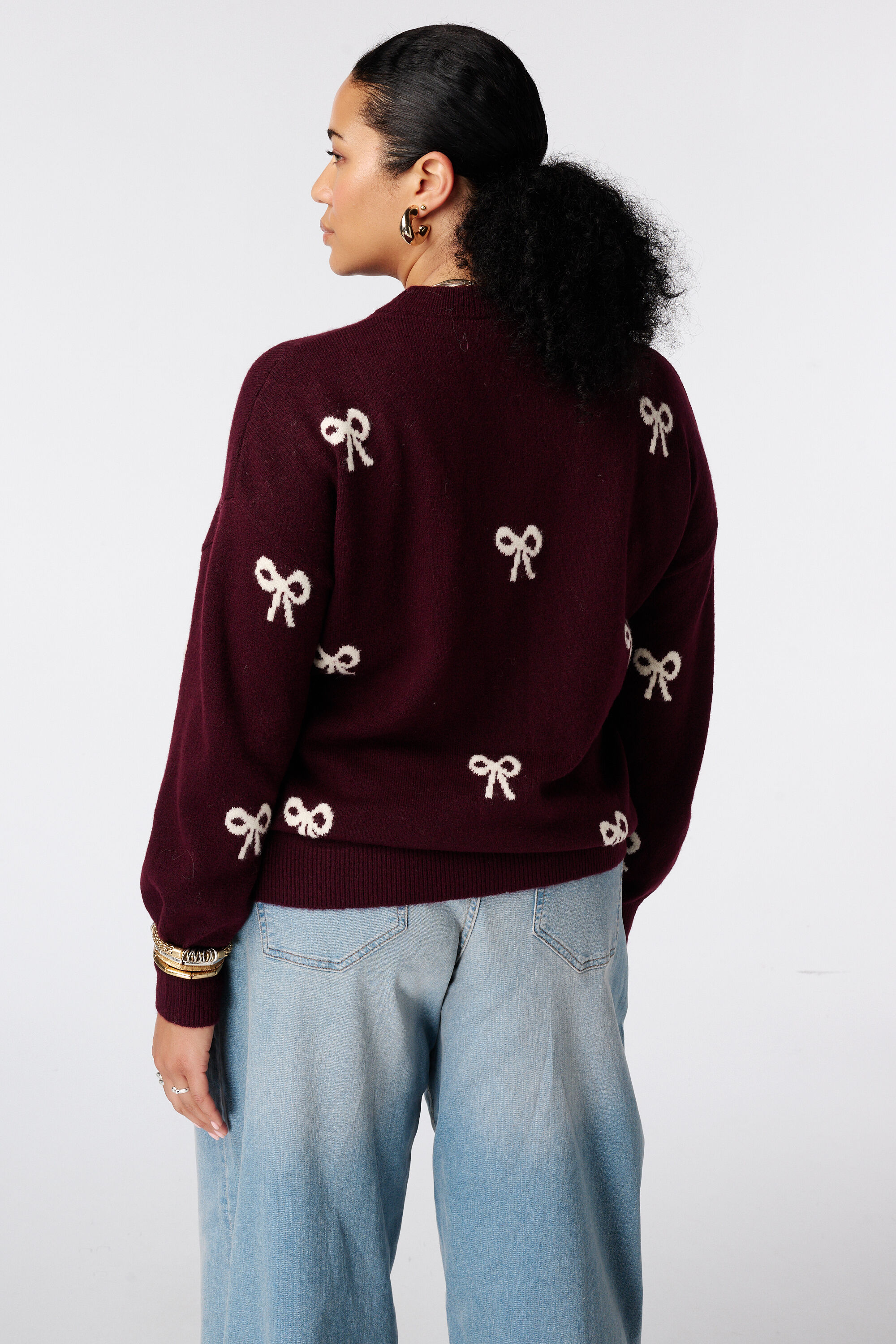 Jersey con estampado de lazos image number 3