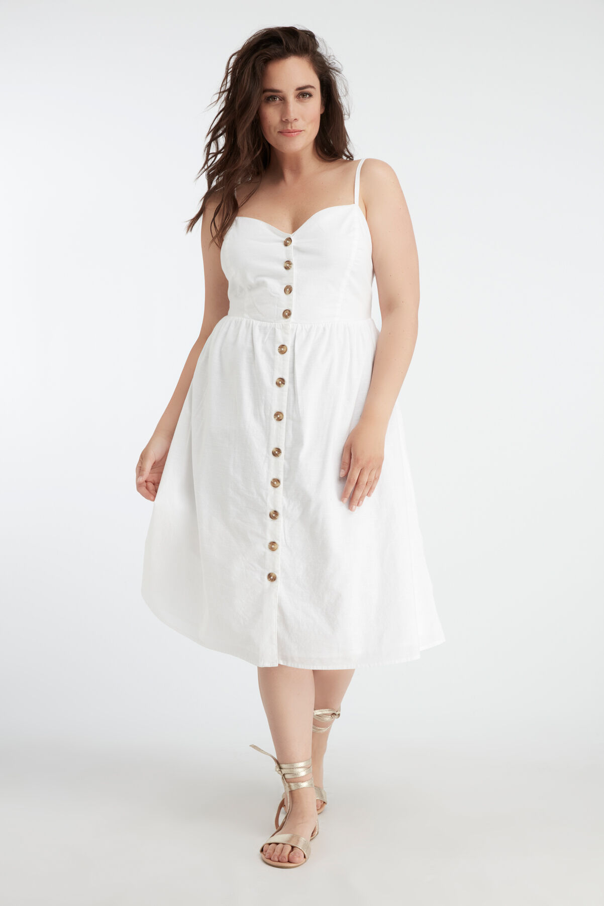 Vestido de botones  image number 5