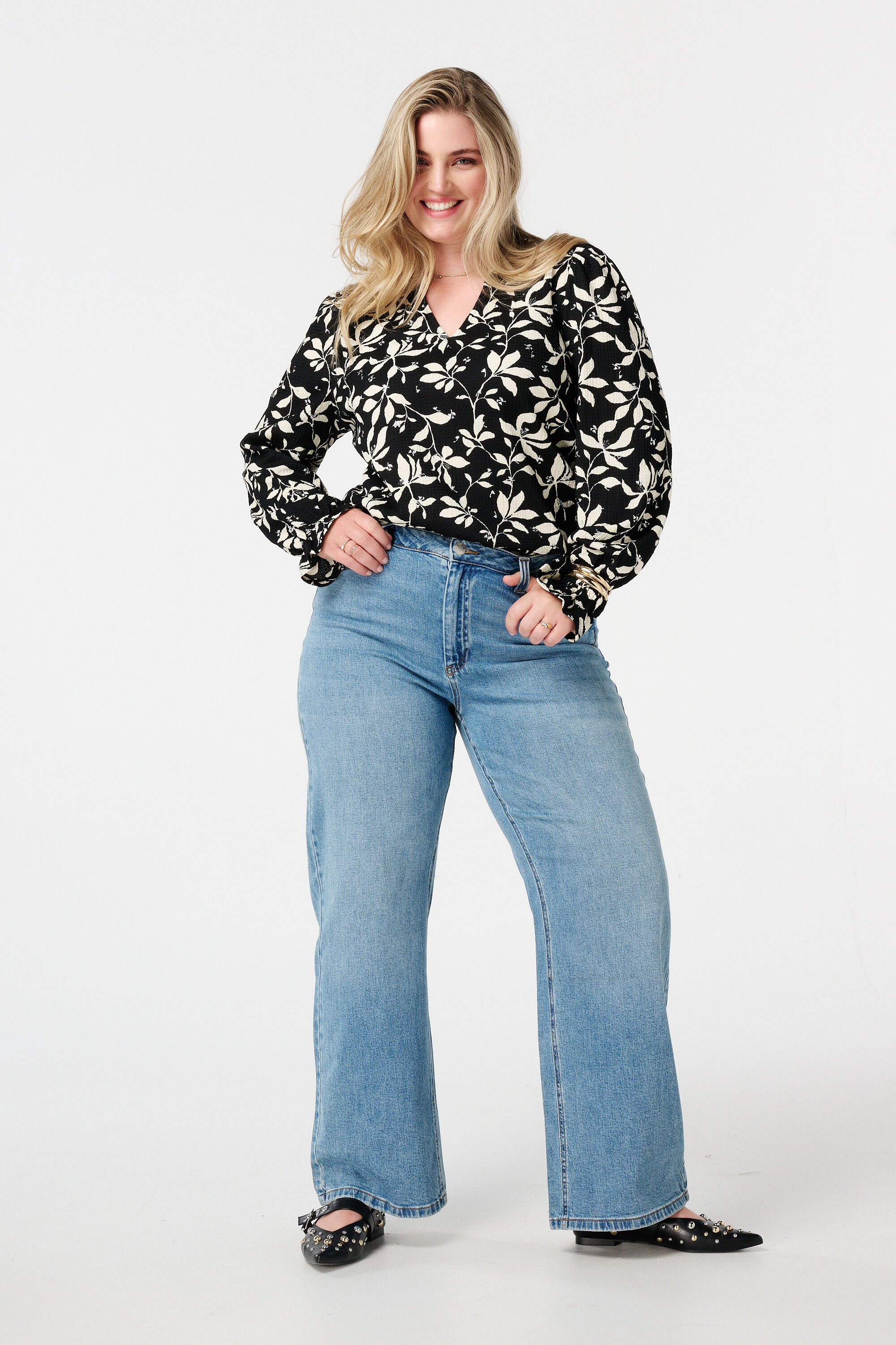 Top estampado y con textura image number 5