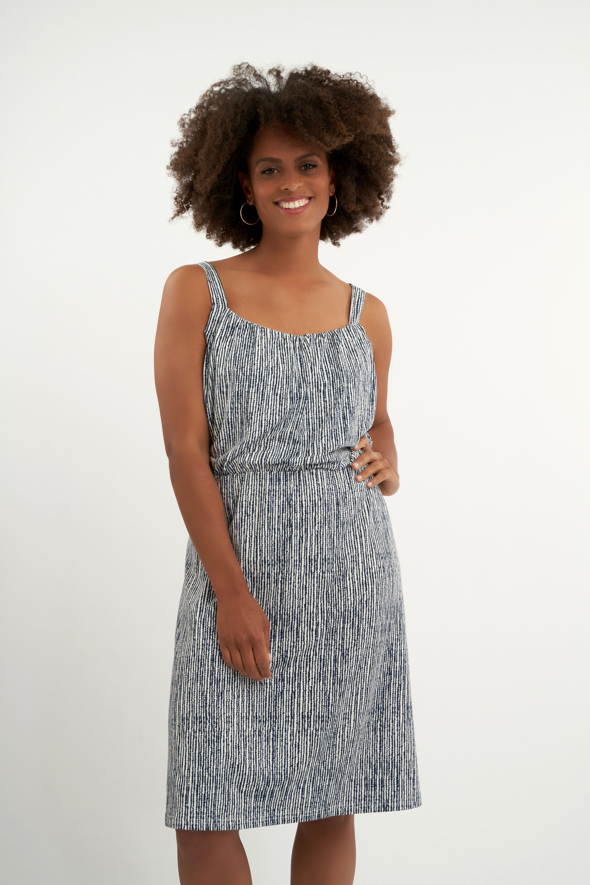 Vestido con estampado image number 5