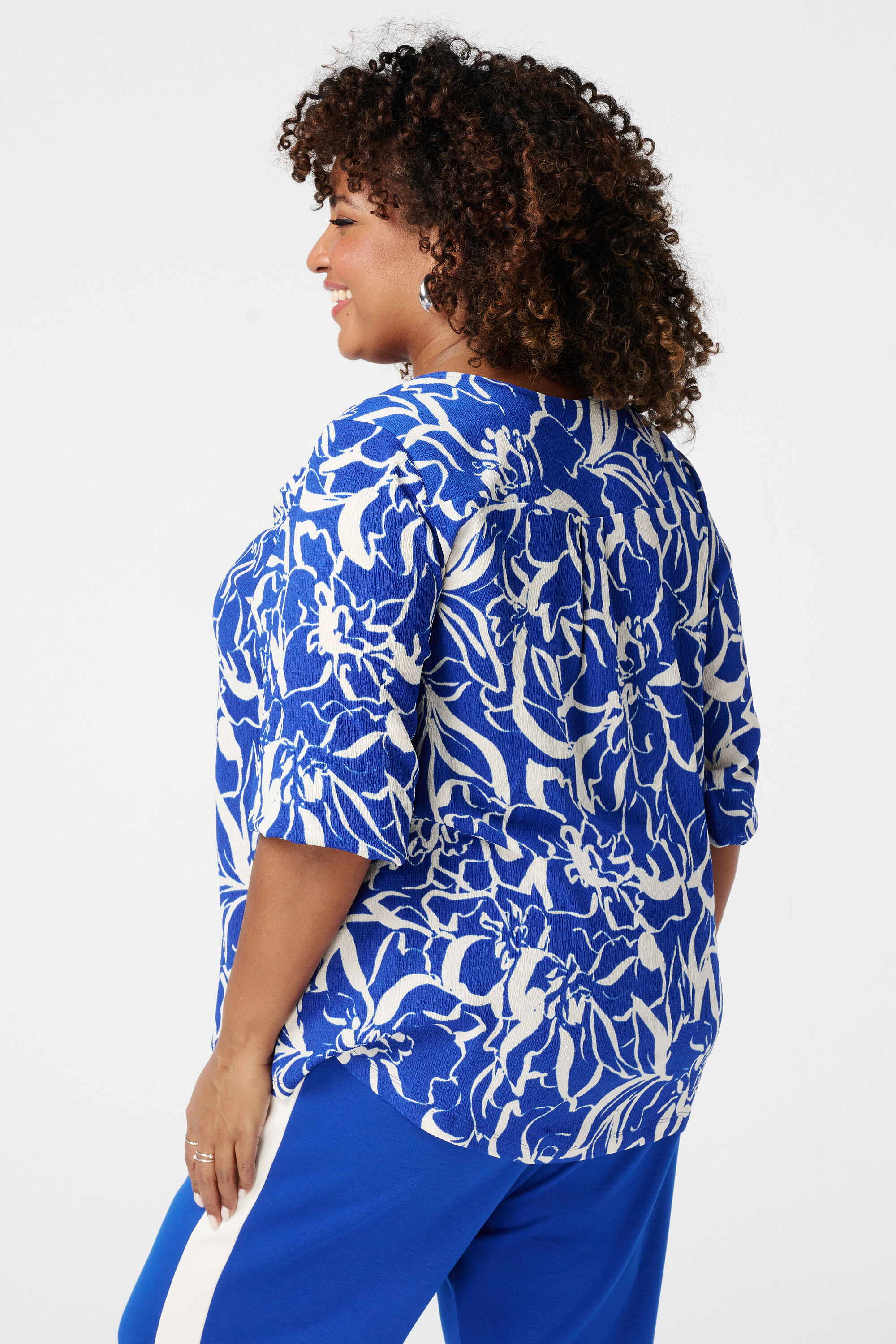 Top con manga tres cuartos image number 3