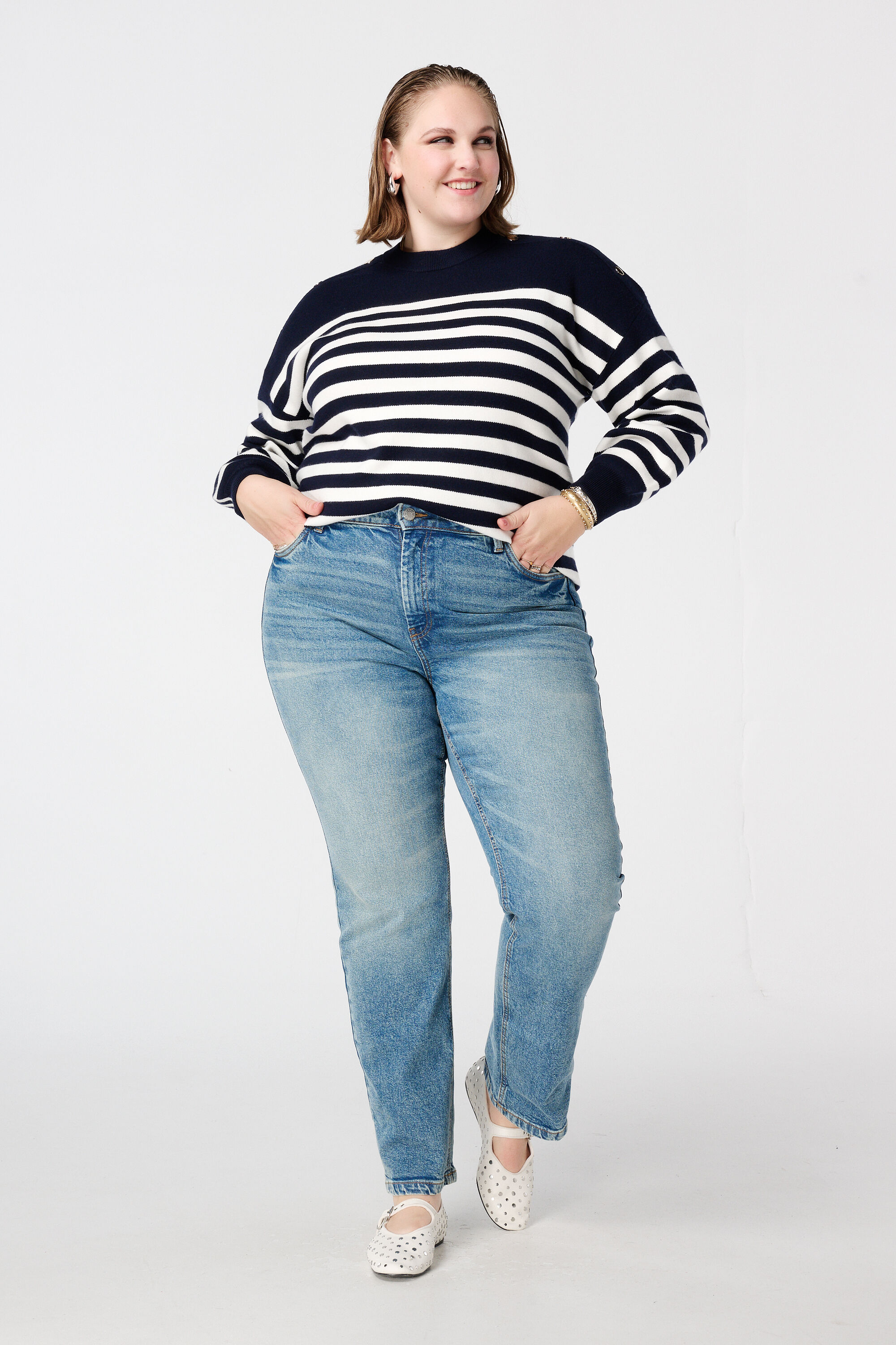 Jersey de rayas con botones decorativos image number 5