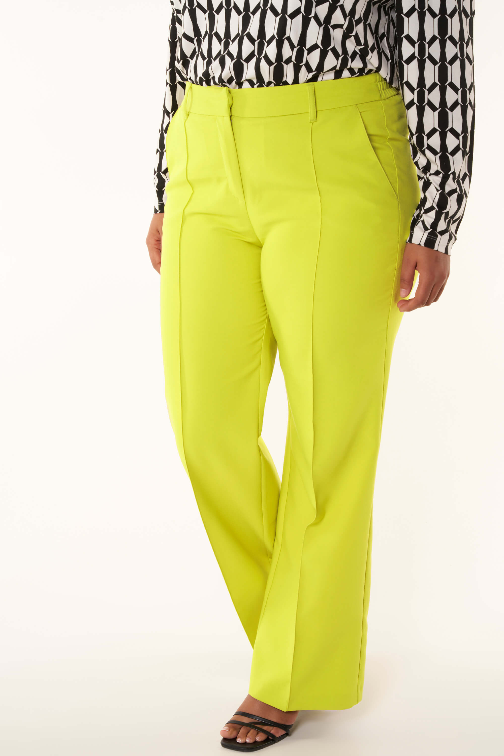Pantalones de pernera ancha image number 5