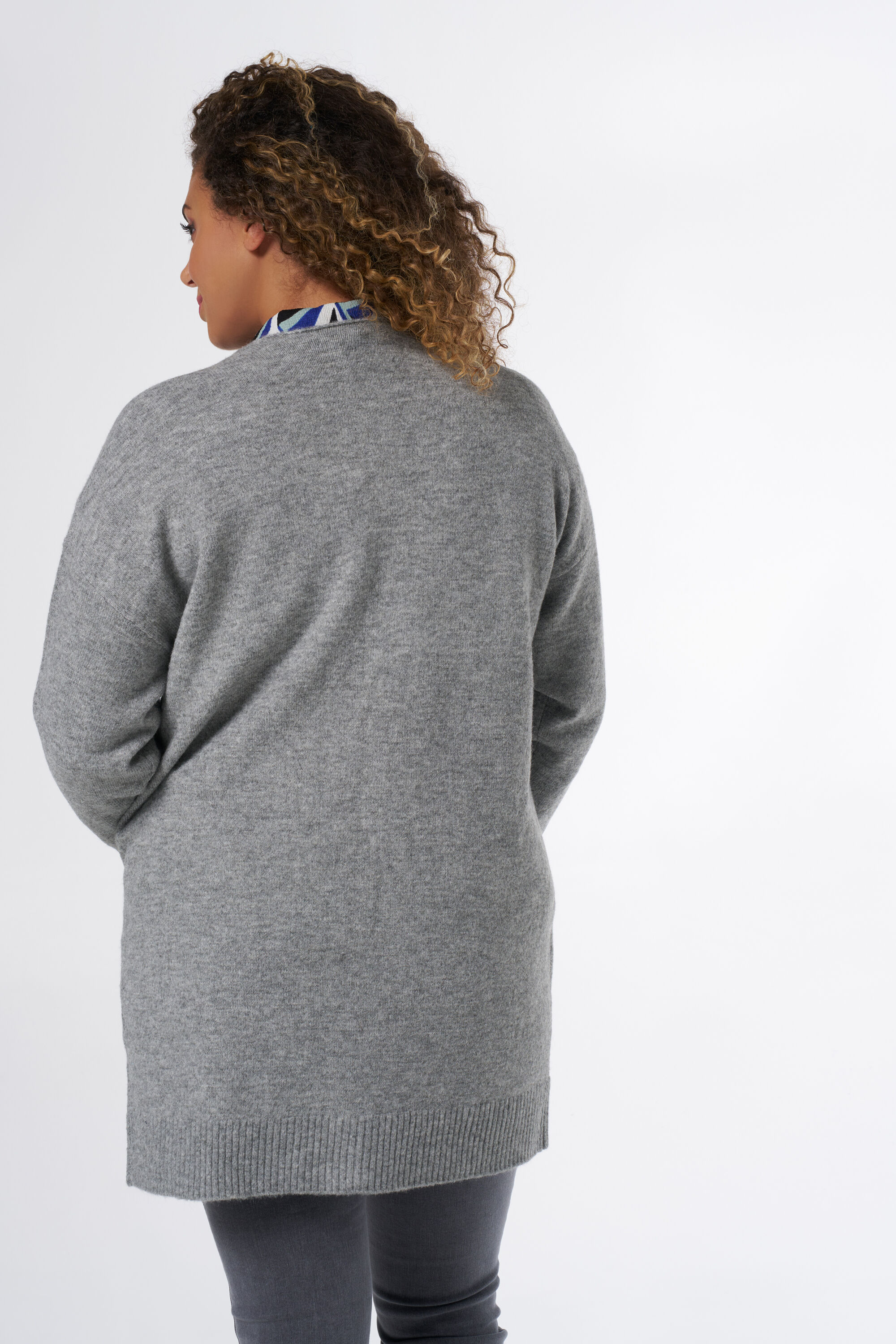 C&aacute;rdigan con bolsillos image number 3