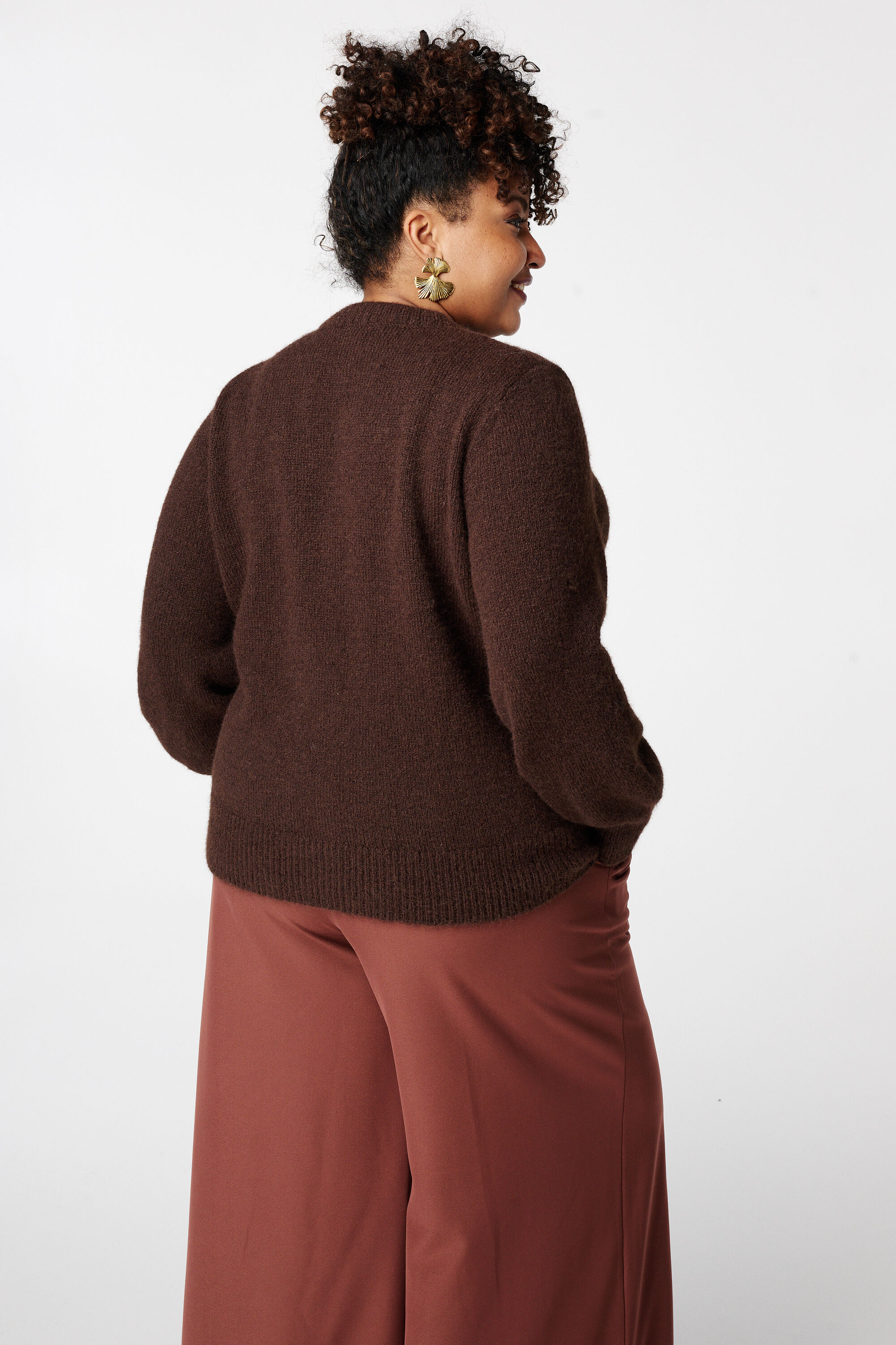 C&aacute;rdigan de punto con cierre con botones image number 3