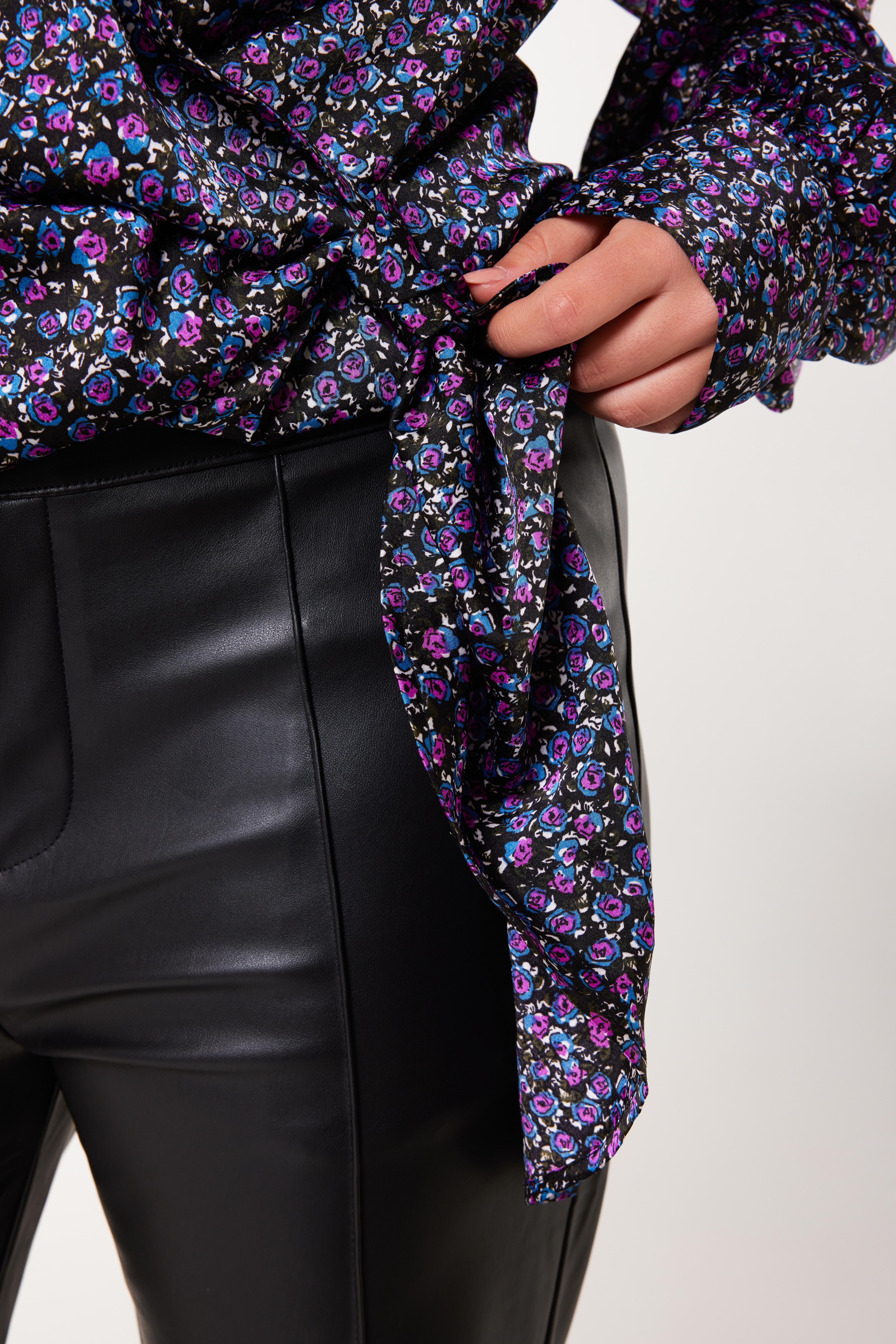 Top cruzado image number 5