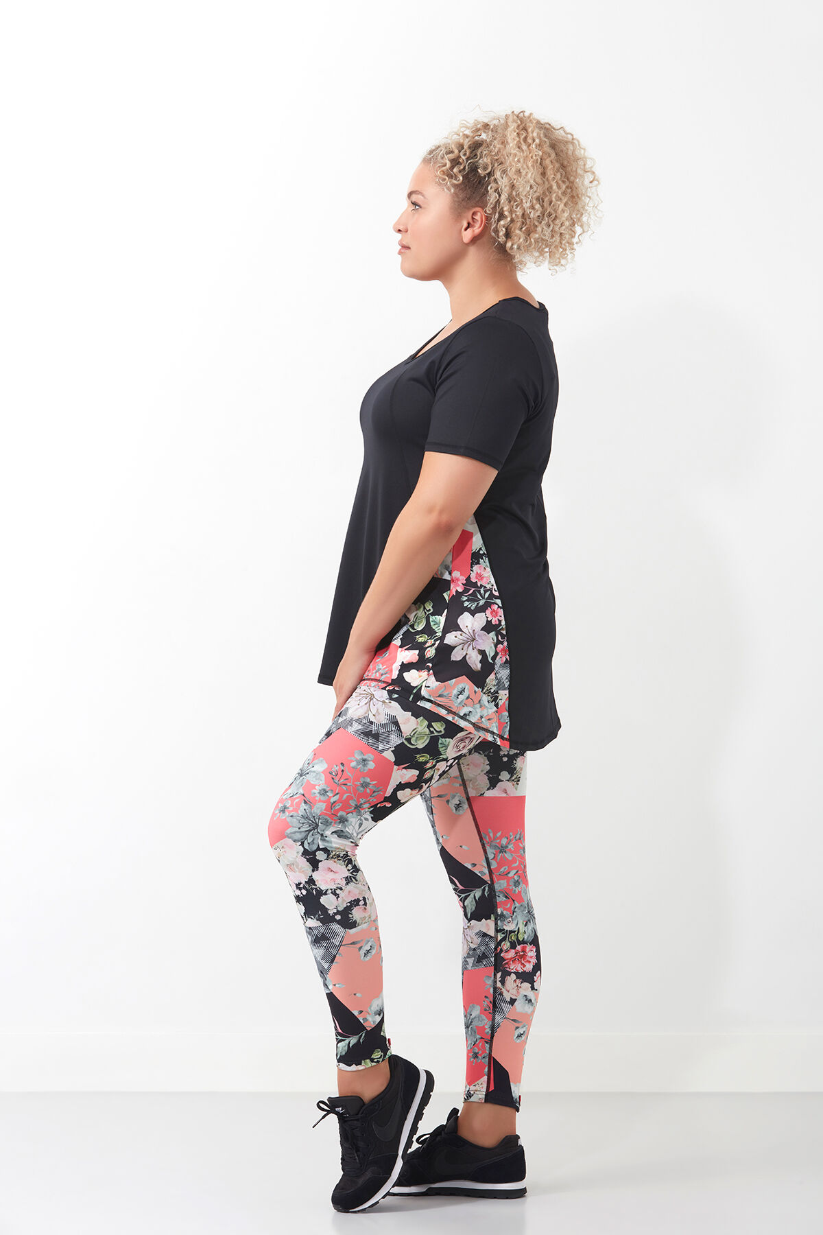 Top deportivo de bajo acampanado image number 3