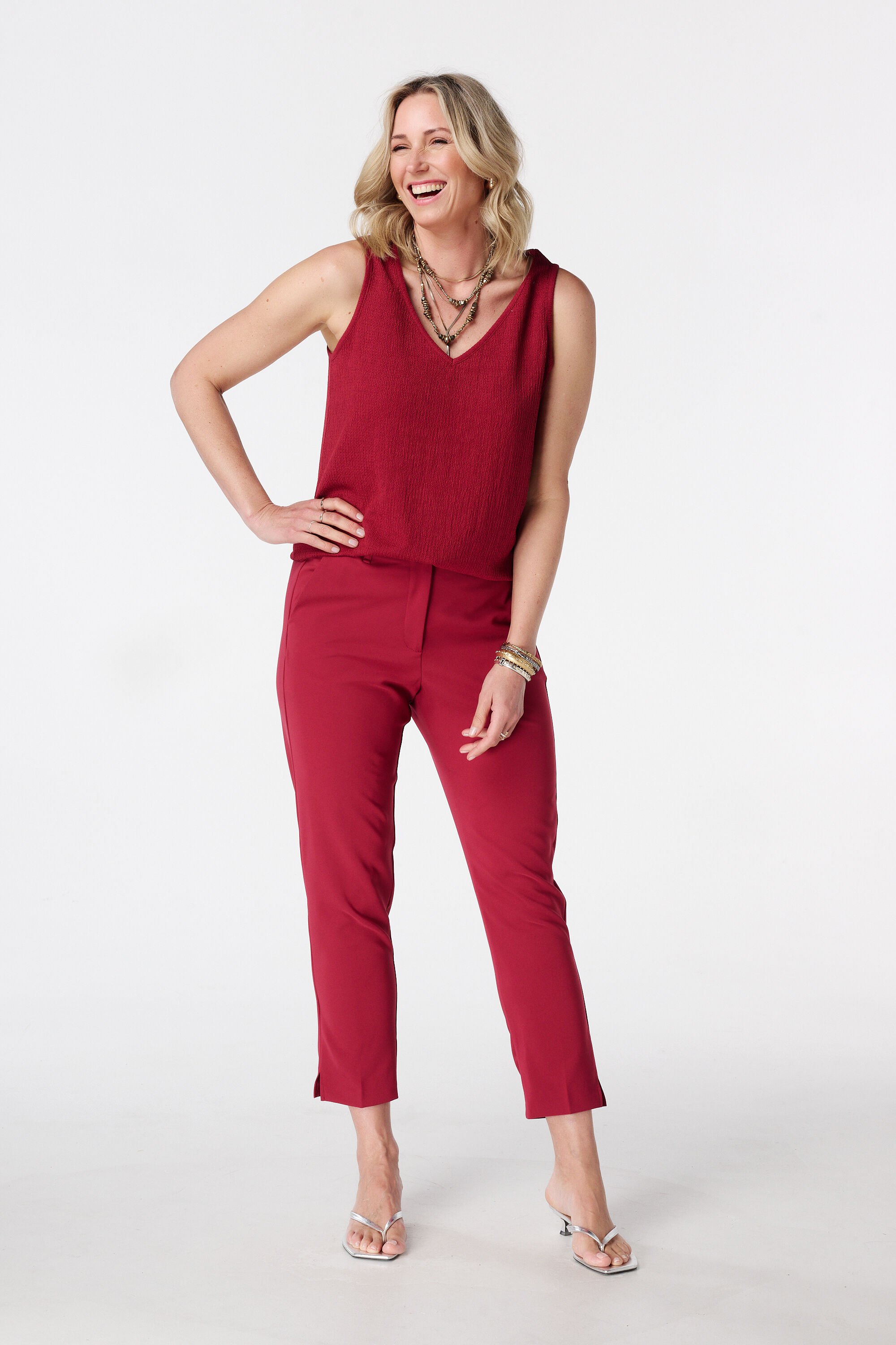 Pantal&oacute;n recto con cintura el&aacute;stica