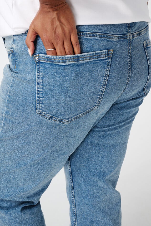 Vaqueros LILY de corte recto image number 4