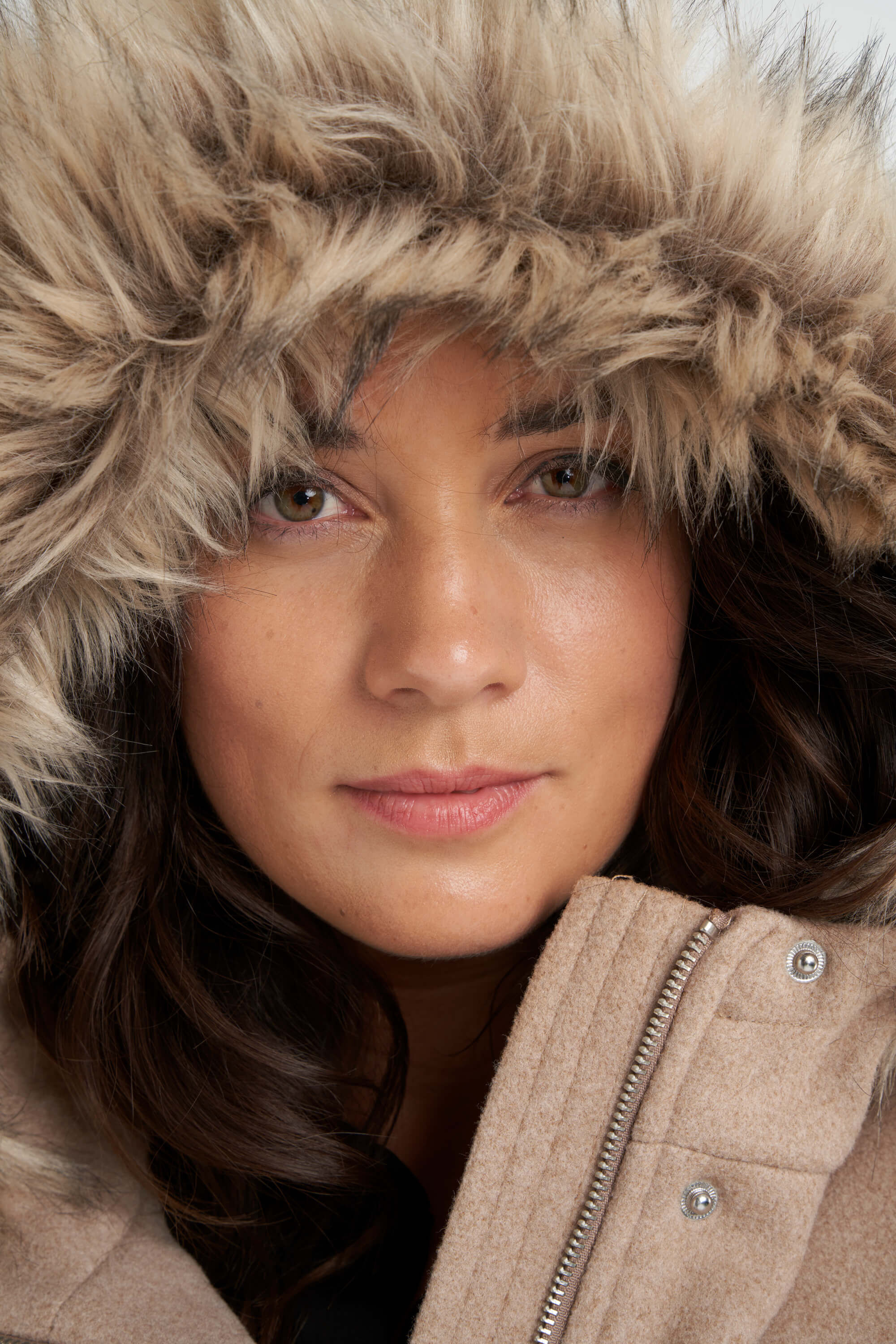 Chaqueta con capucha image number 5