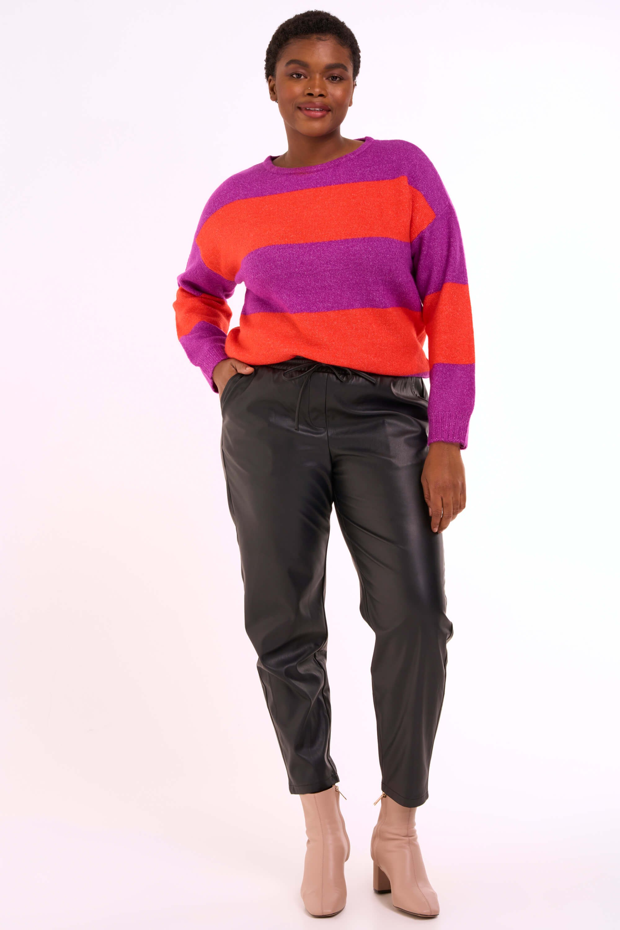 Su&eacute;ter de rayas image number 5