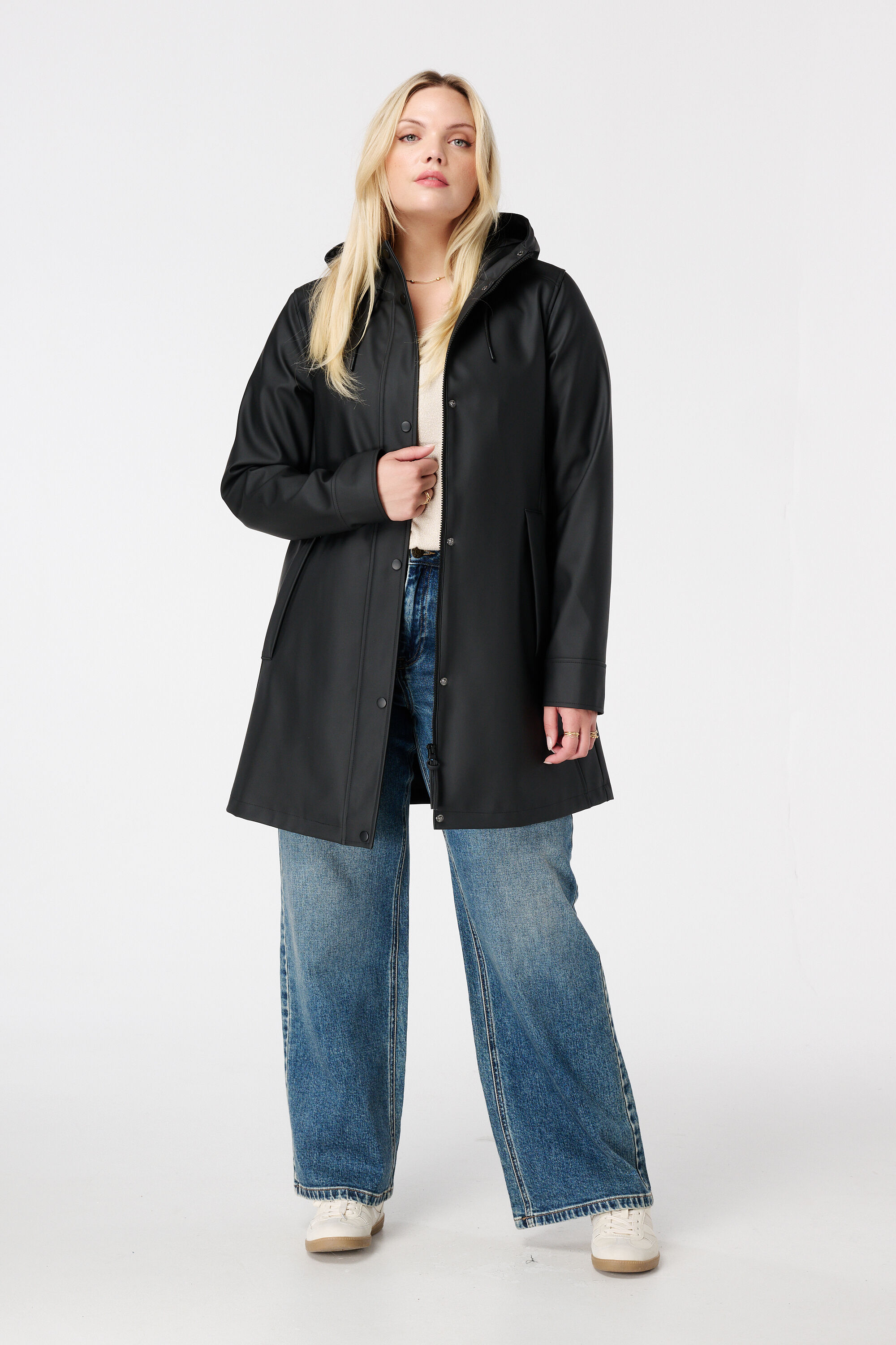 Mackintosh con capucha image number 5