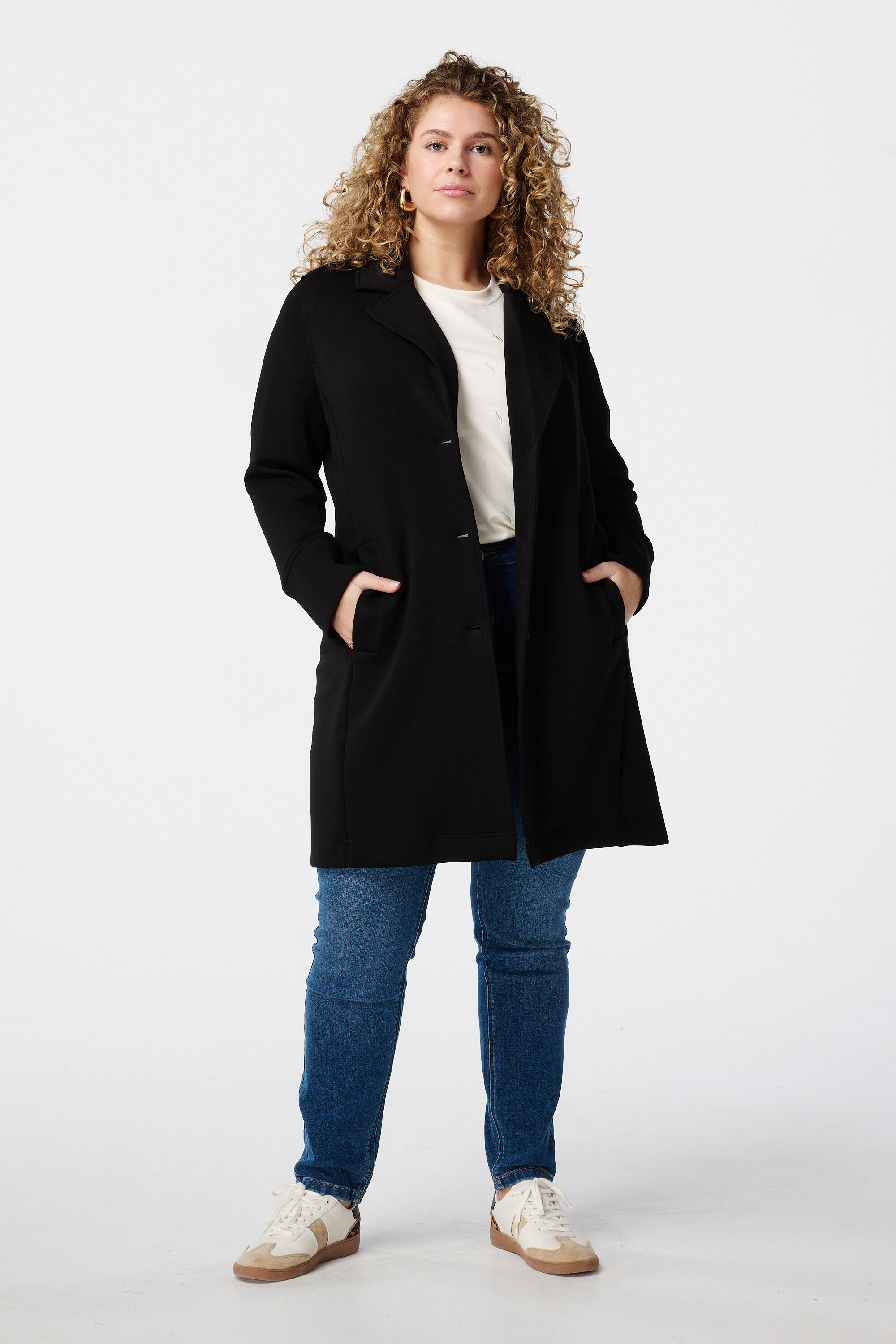 Abrigo con cierre con botones image number 5