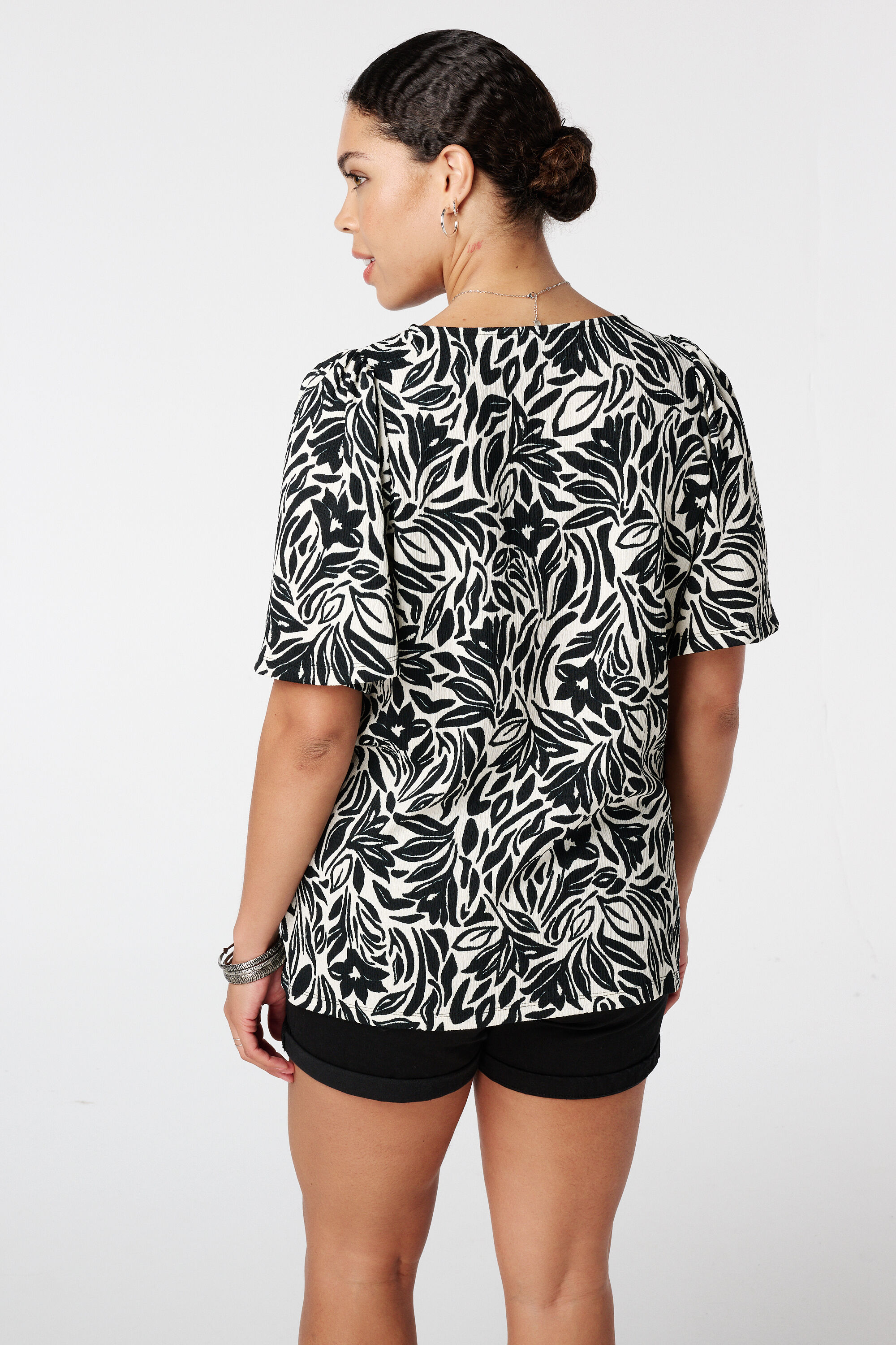 Top con estampado image number 3