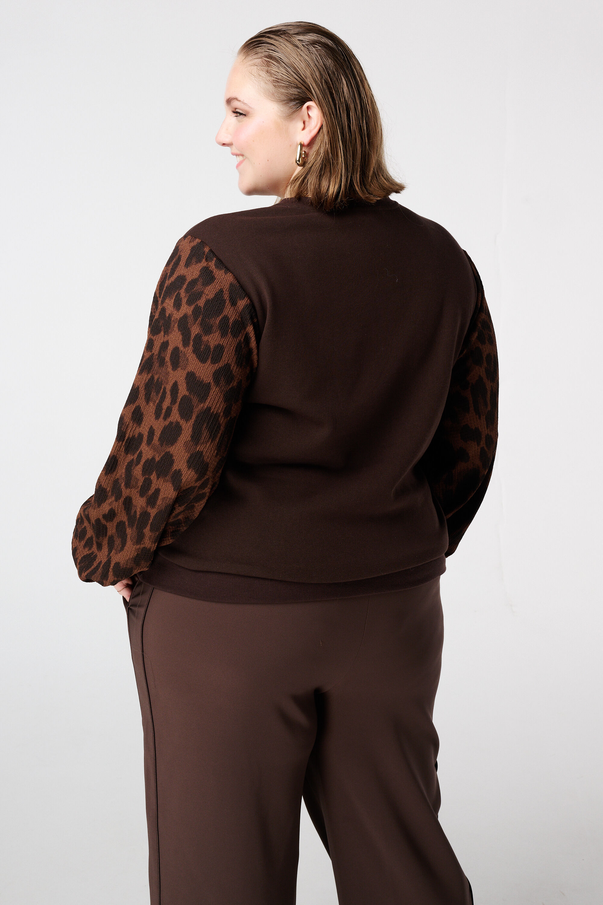 Jersey con mangas abullonadas y estampado image number 3