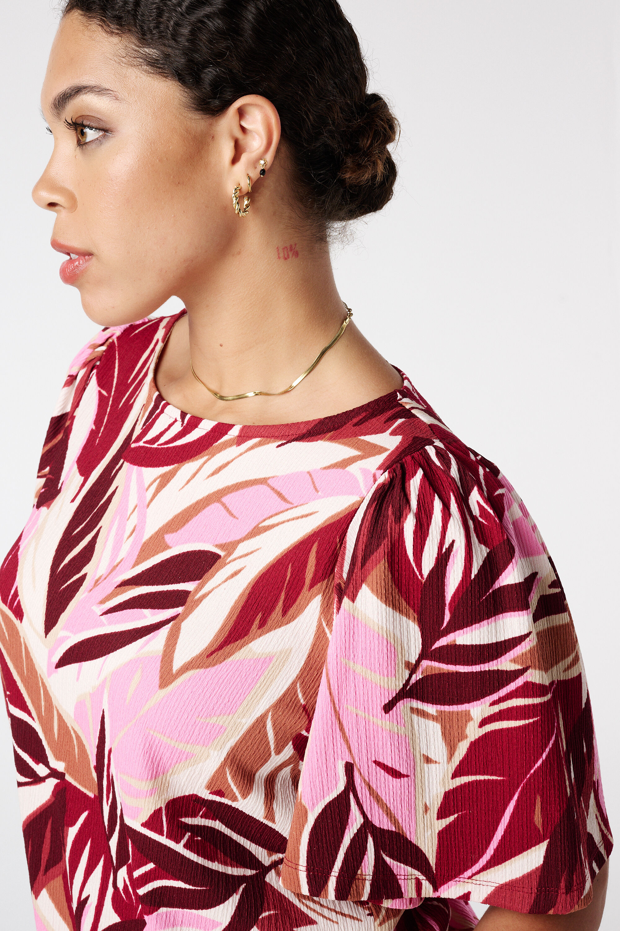 Top con estampado image number 4