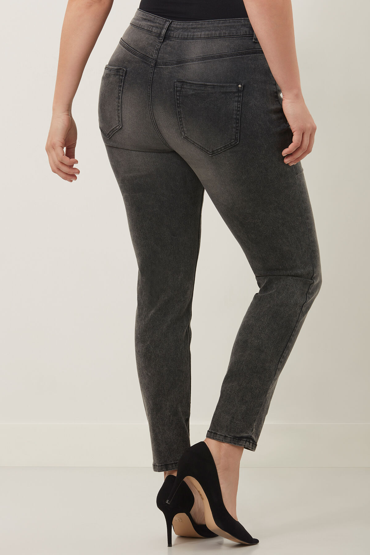 Vaquero lavado con &aacute;cido image number 3