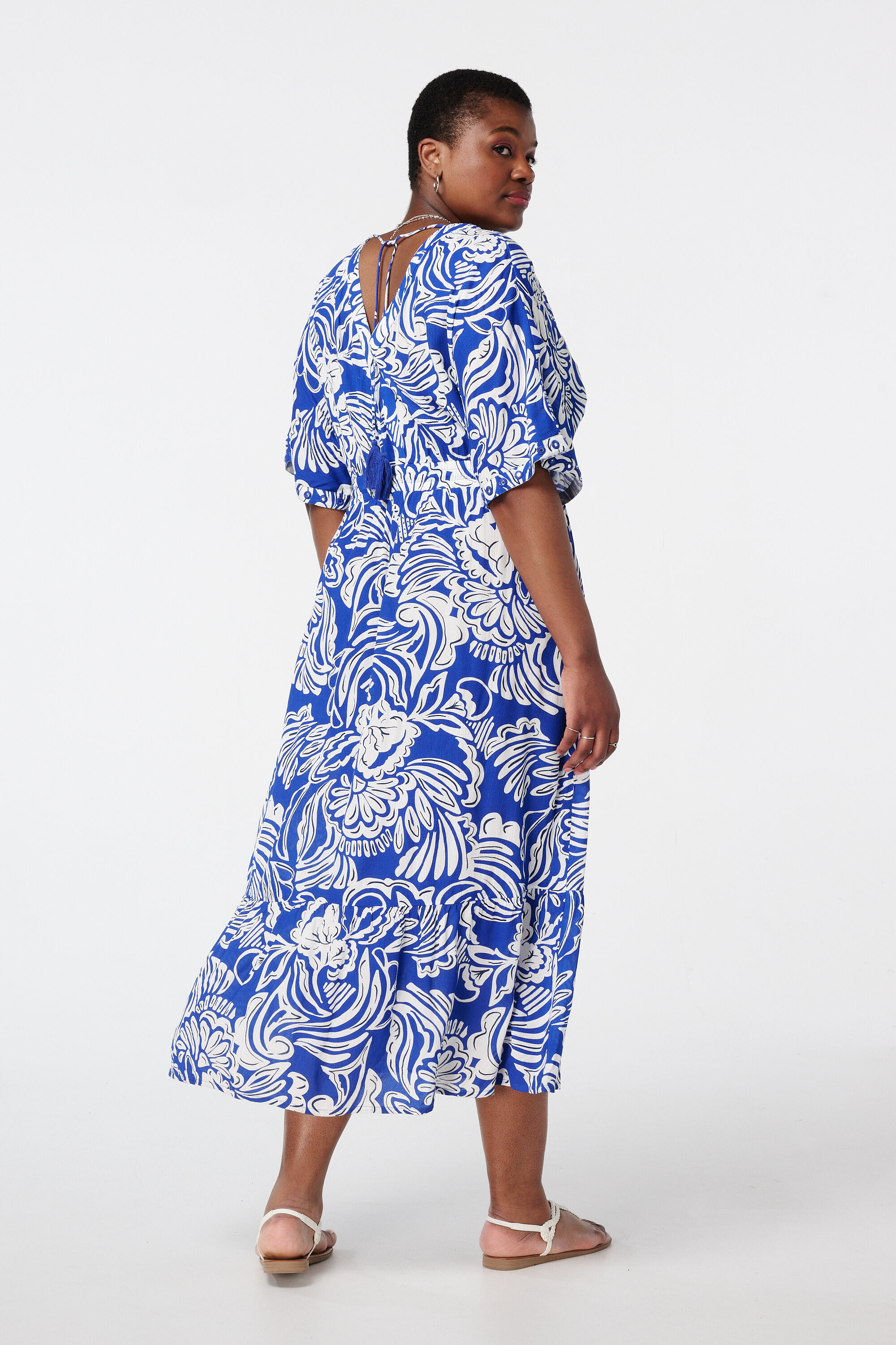 Vestido largo con detalles de espejitos image number 3